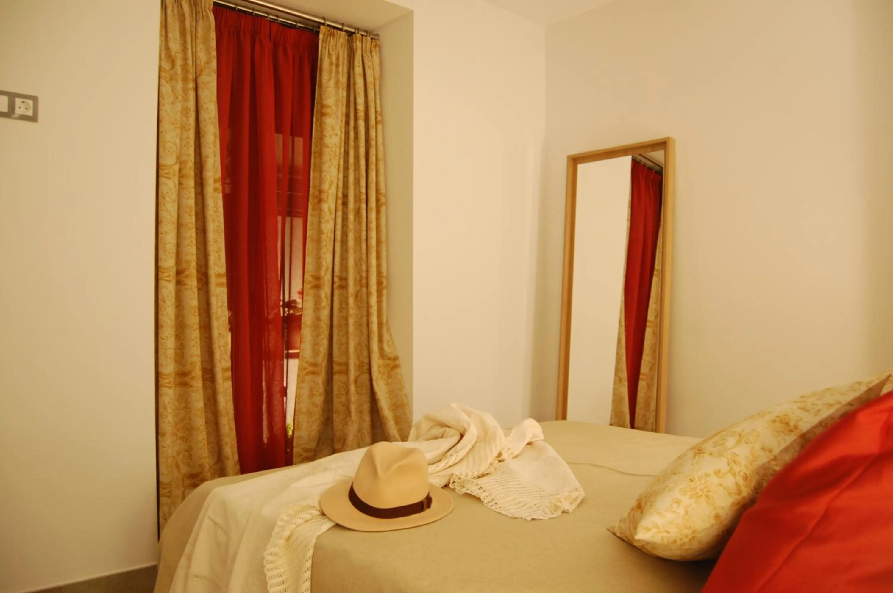 Bedroom, Bed in ALHAJAS DE CORDOBA