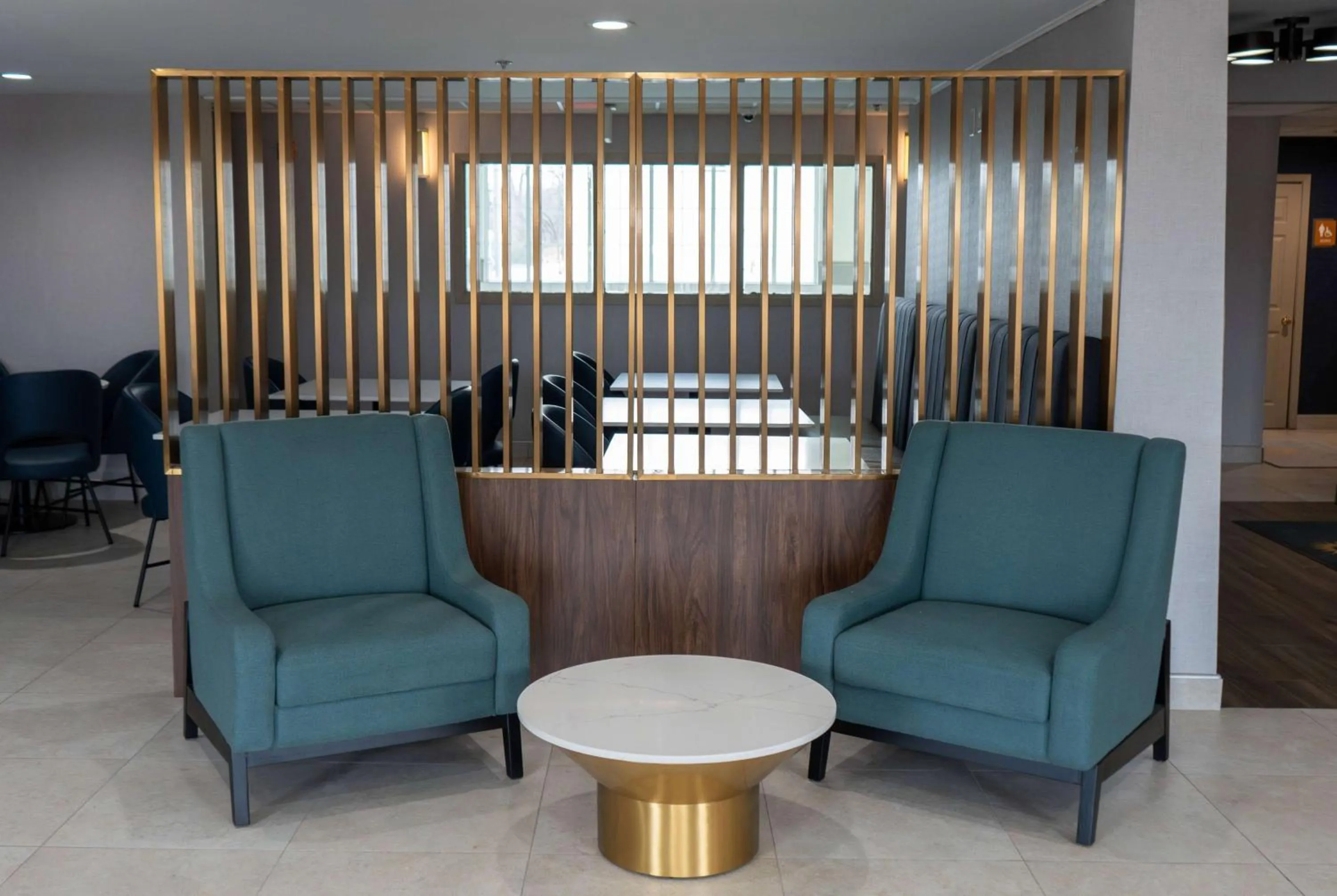 Lobby or reception in La Quinta by Wyndham Dallas Mesquite