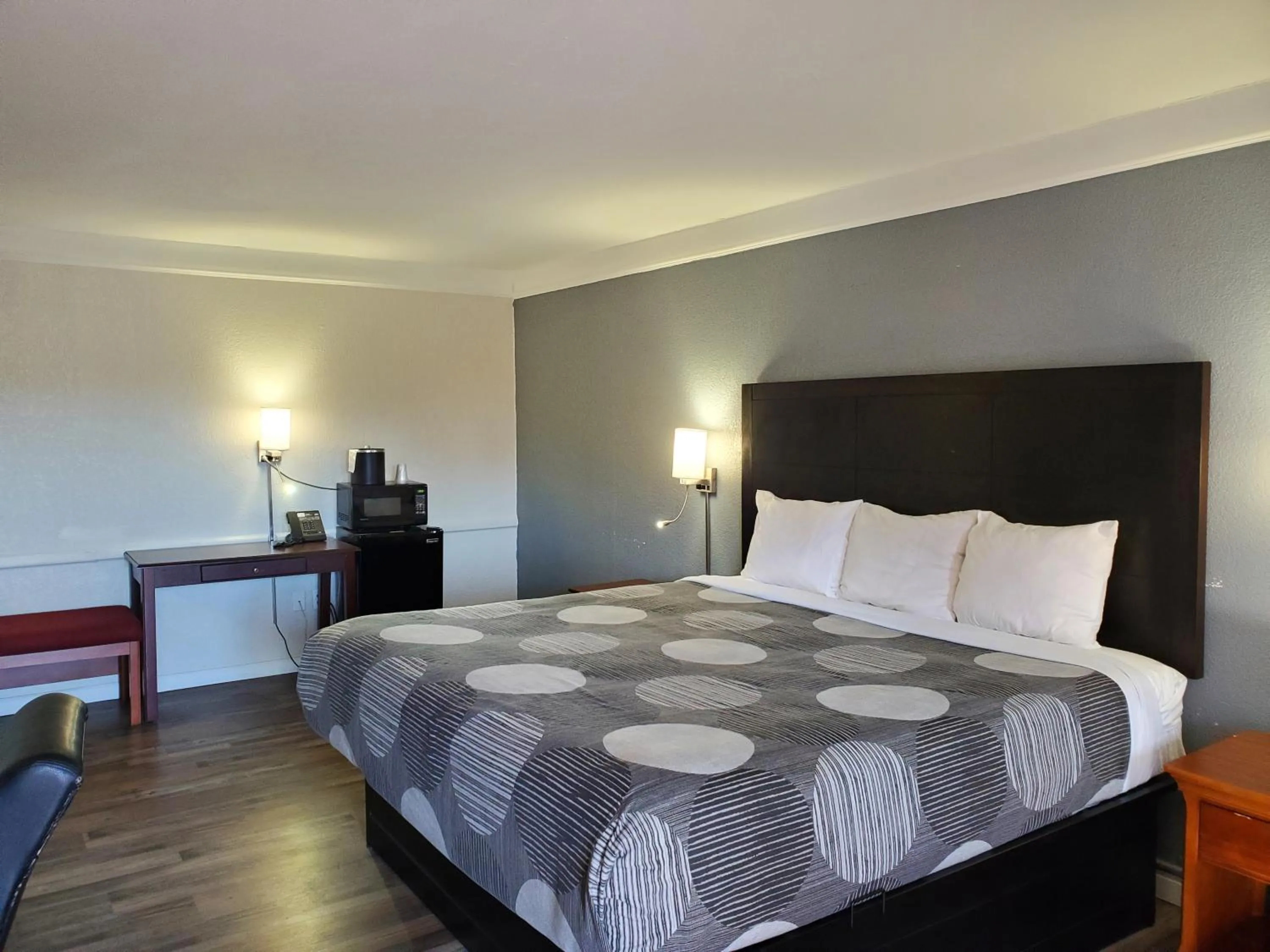 Bedroom, Bed in Relax Inn West Medical Center