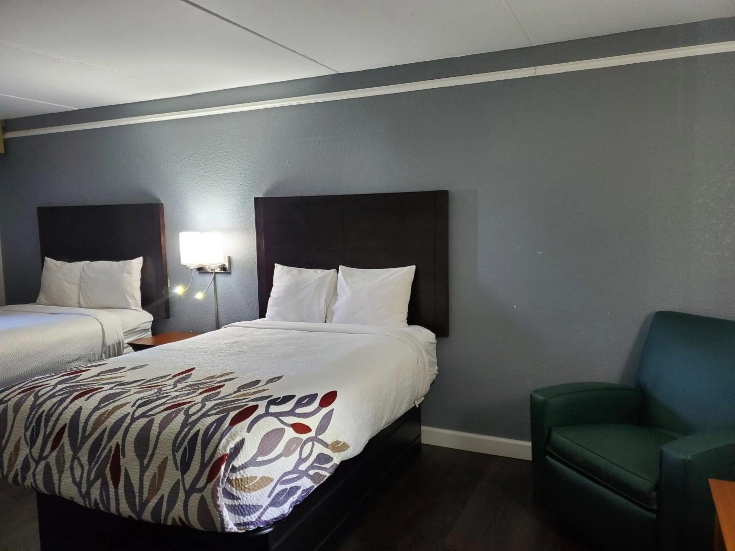 Bed in Relax Inn West Medical Center