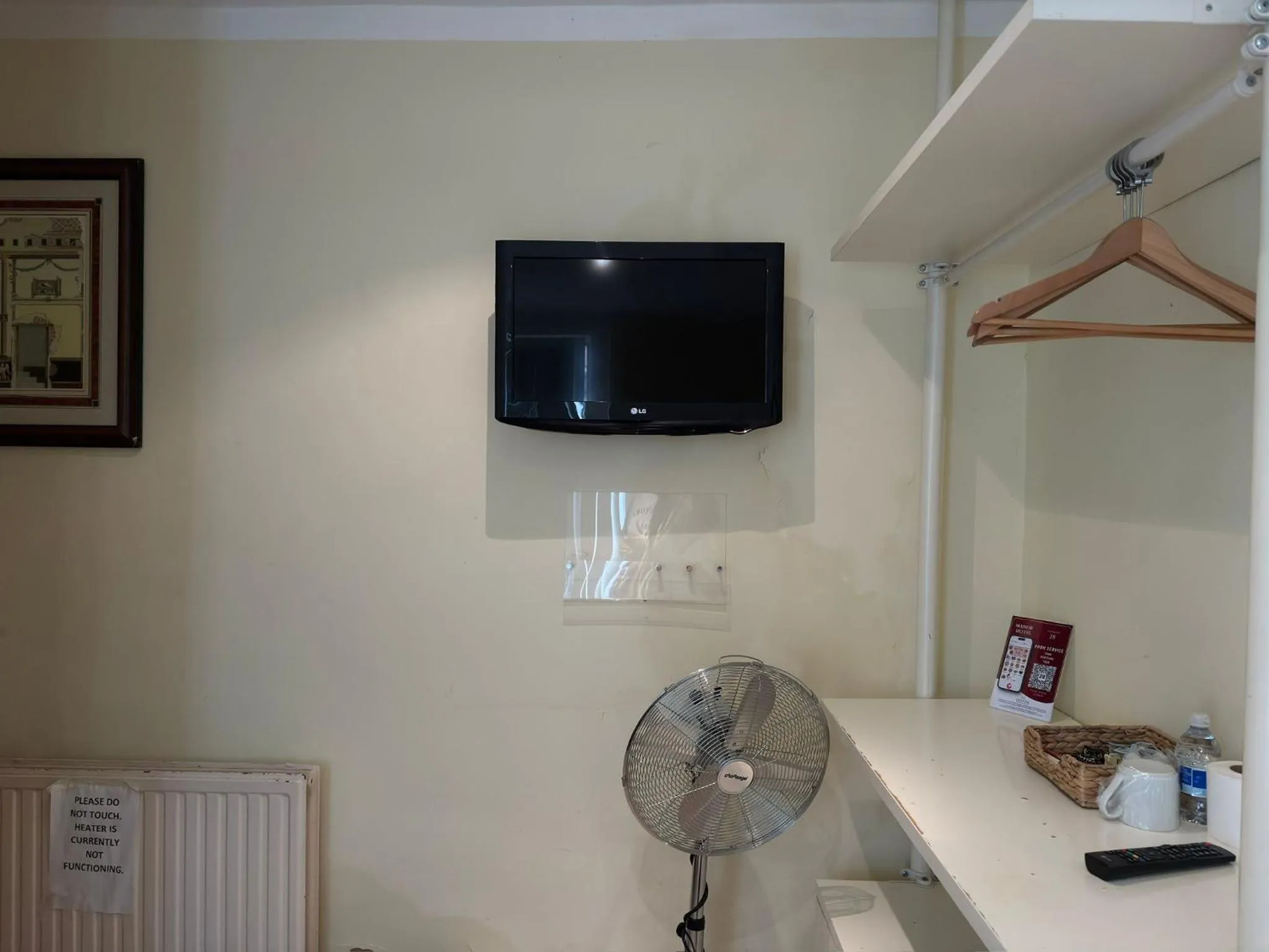 TV and multimedia in Manor Hotel