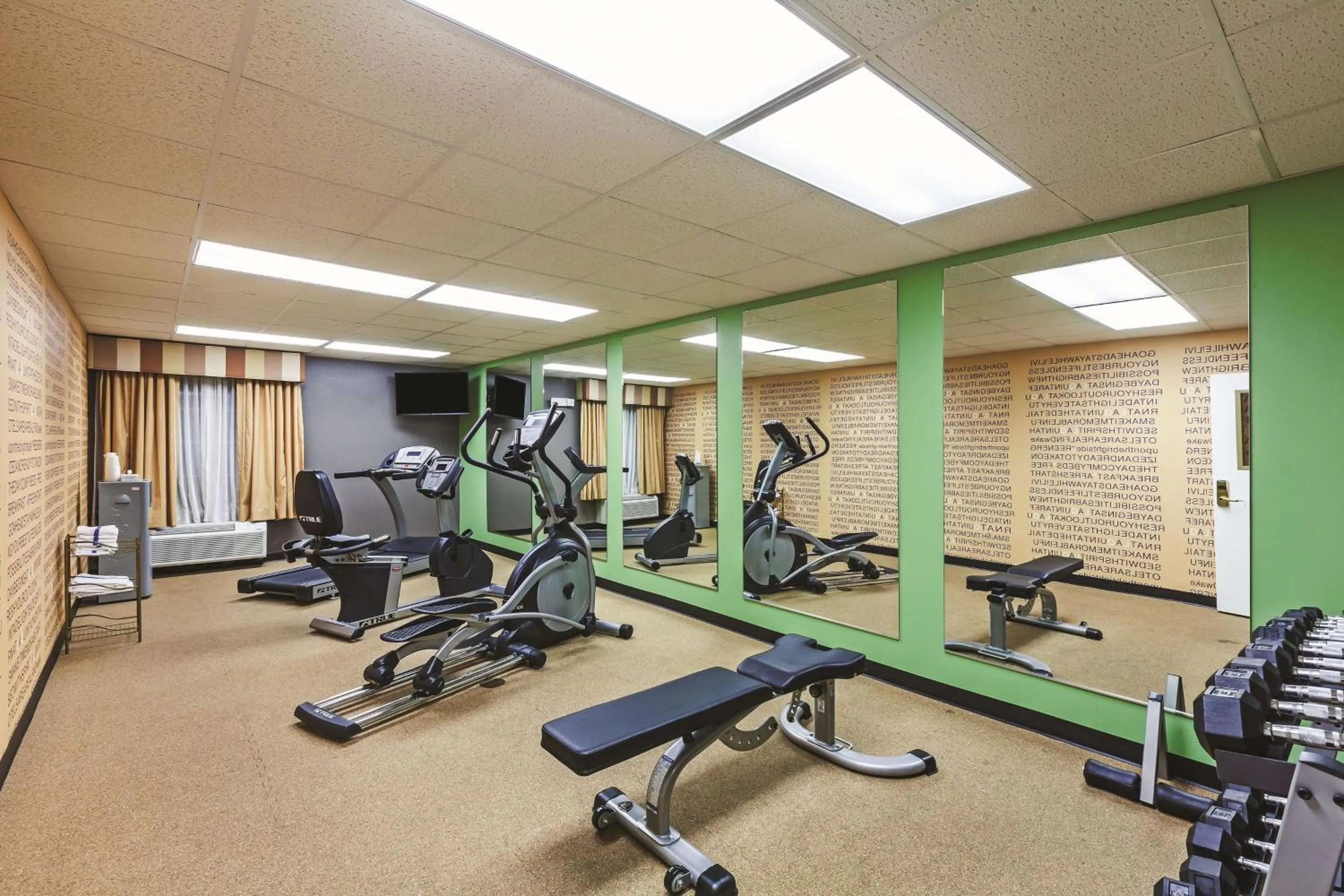 Fitness centre/facilities in La Quinta by Wyndham Granbury