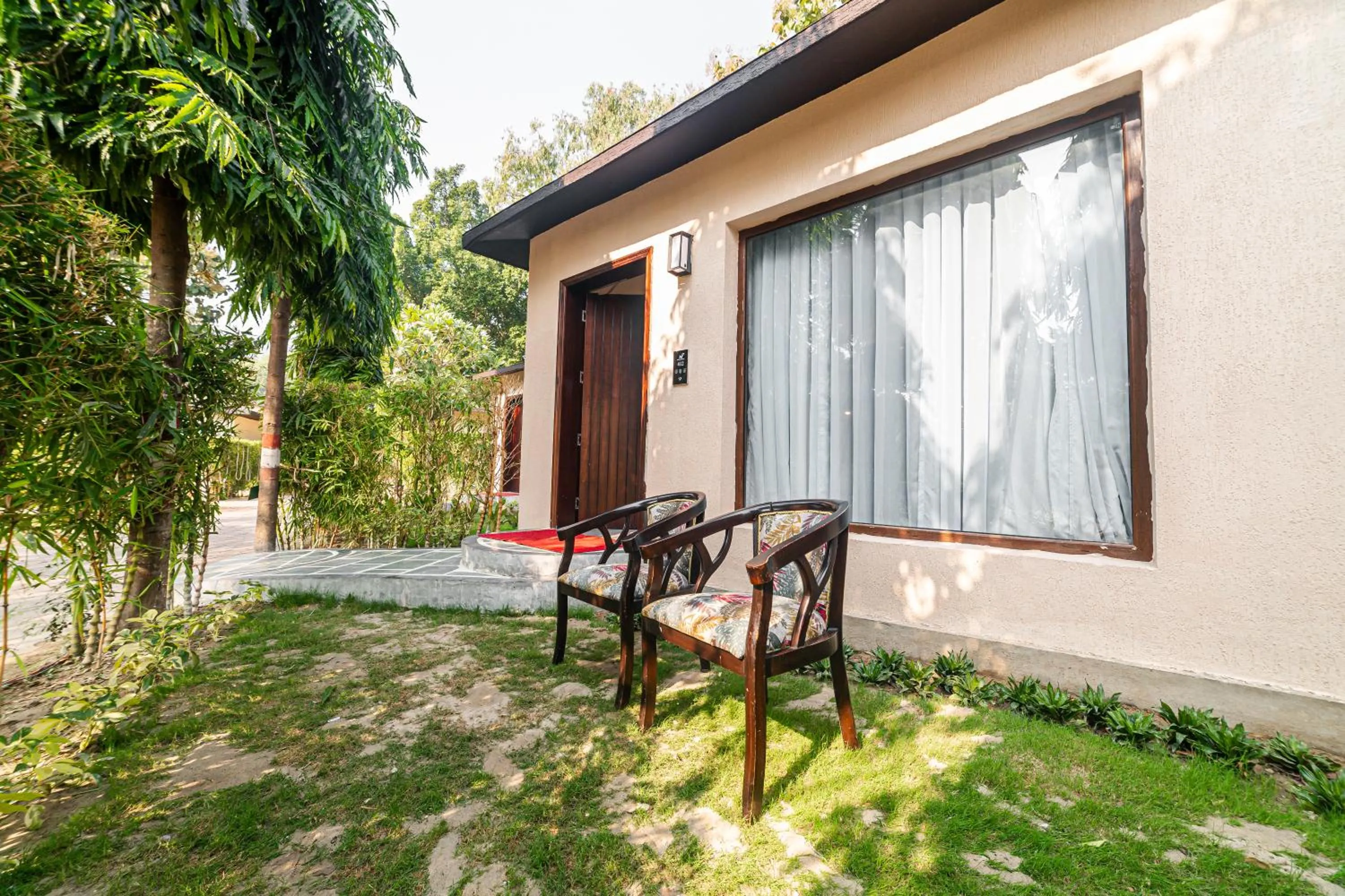 Property building in Manu Maharani Resort