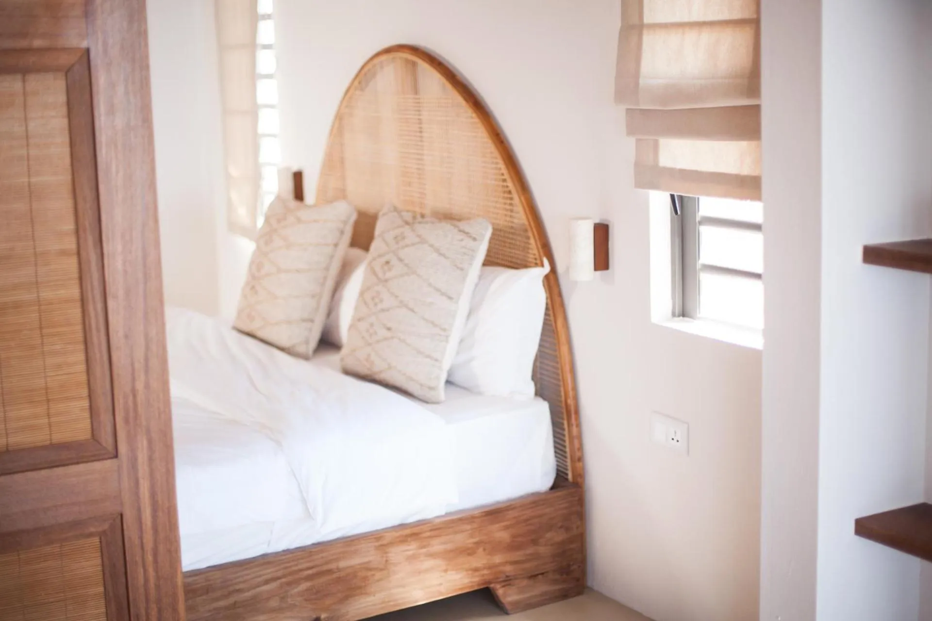 Bedroom, Bed in Chantauvent Guest House