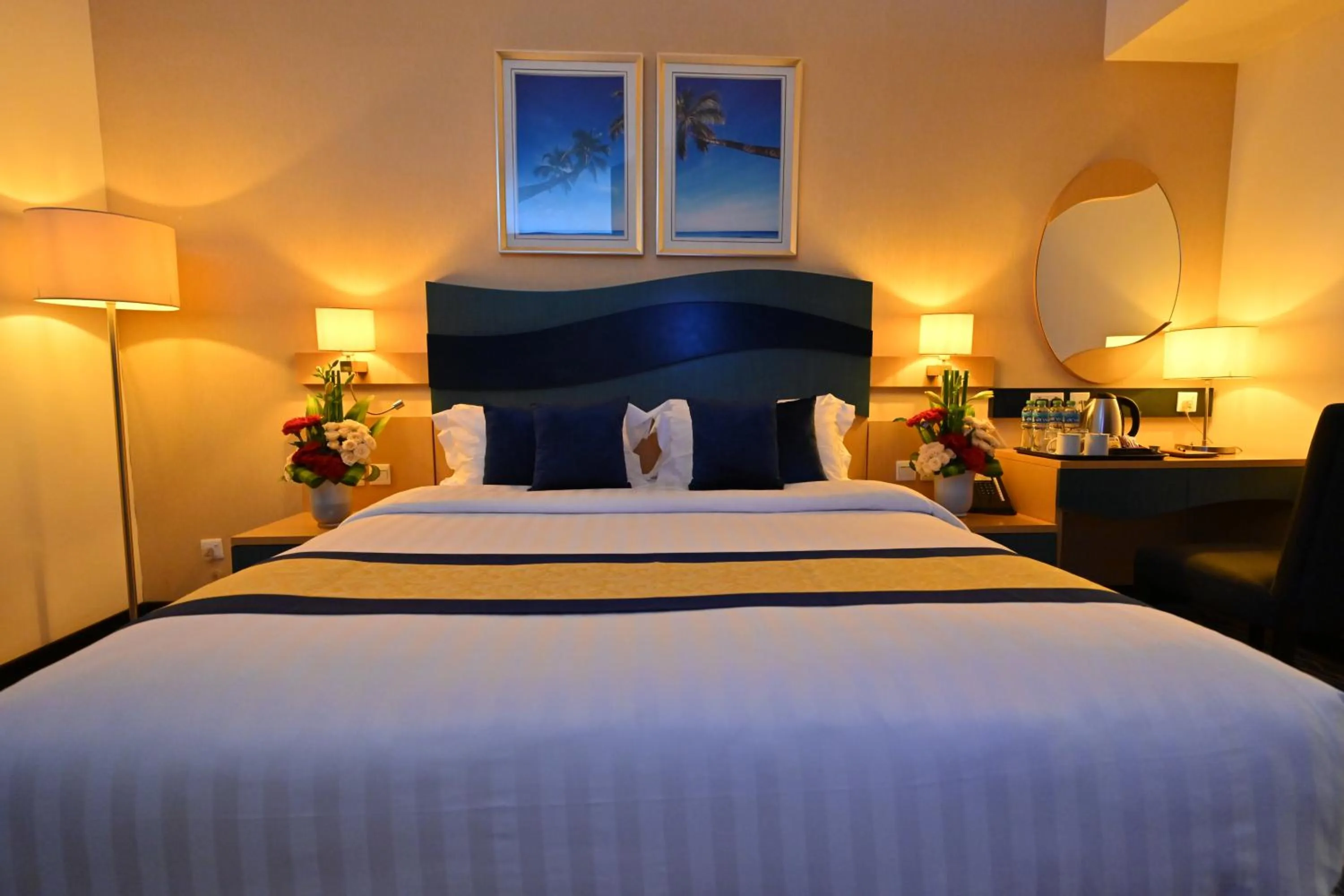 Bed in Harbour Suites Hotel