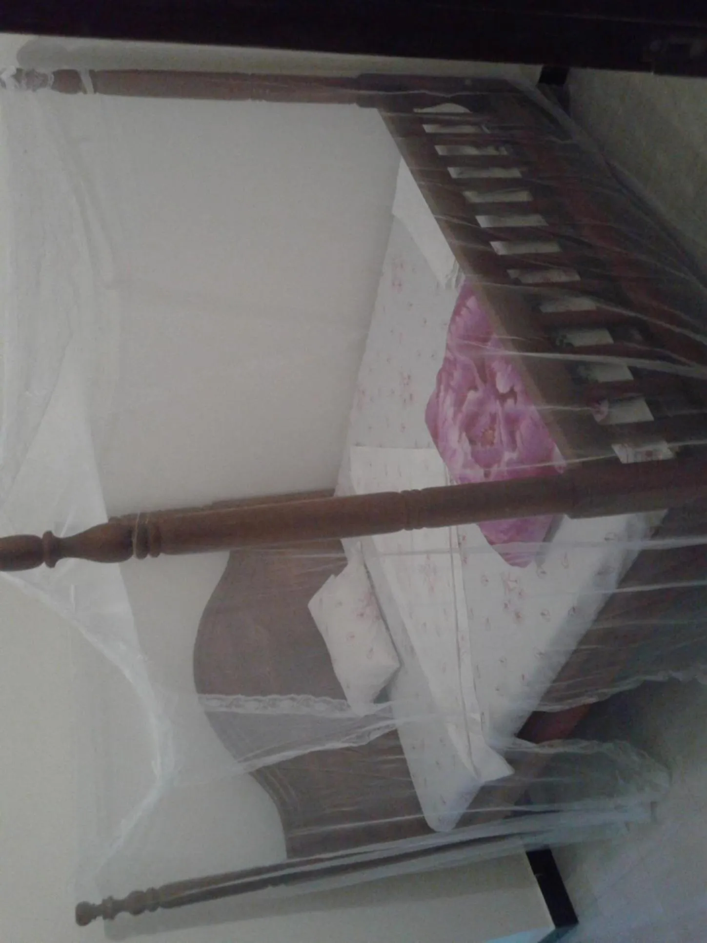 Bed in FREEDOM Guest House