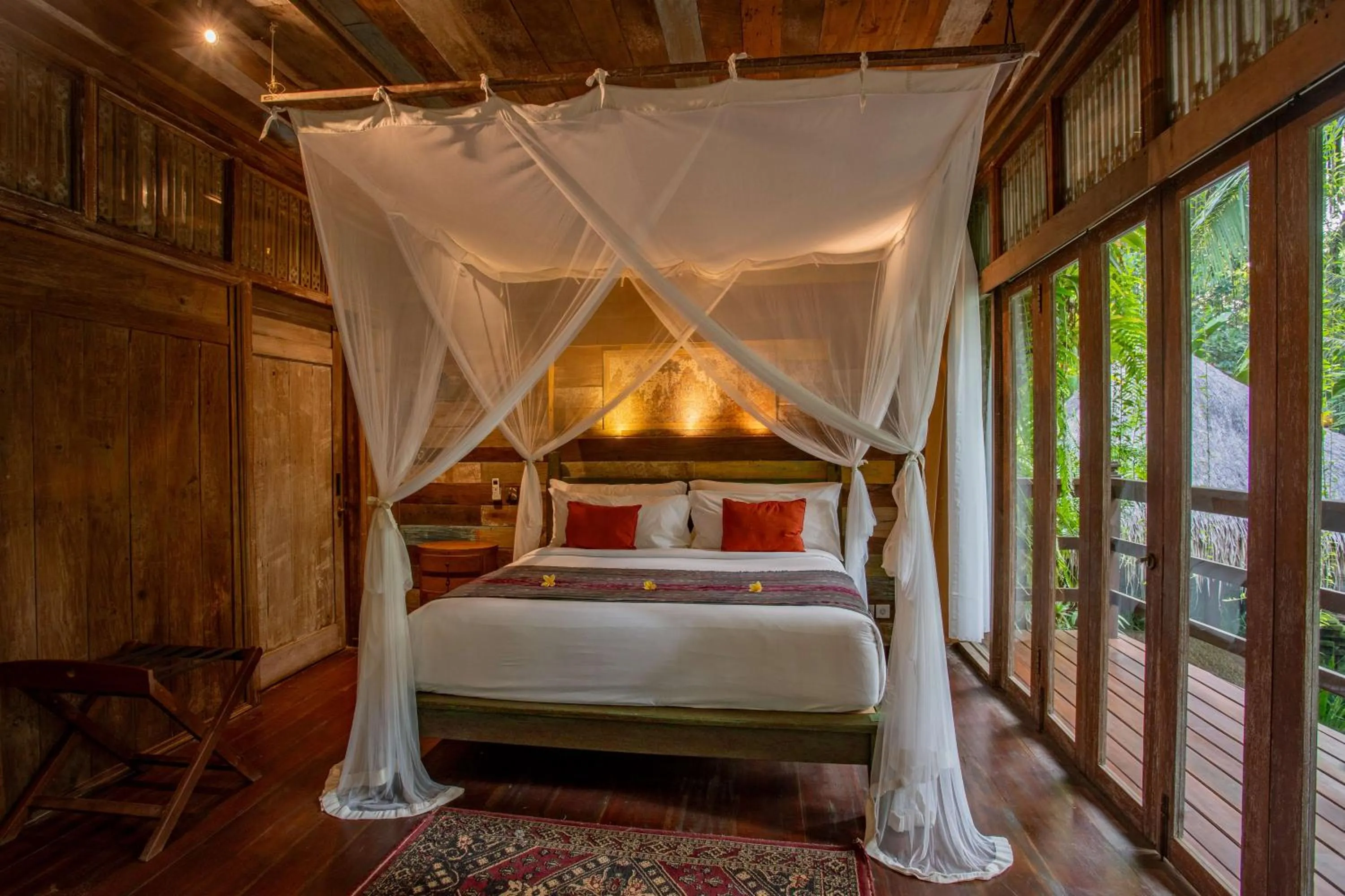 Bed in Aryaswara Villa Ubud