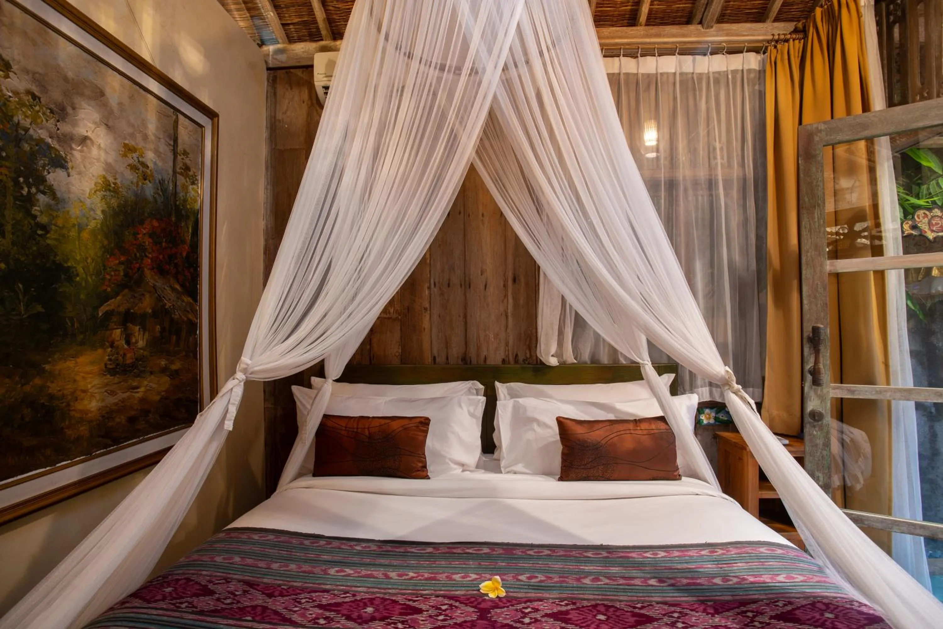 Bed in Aryaswara Villa Ubud