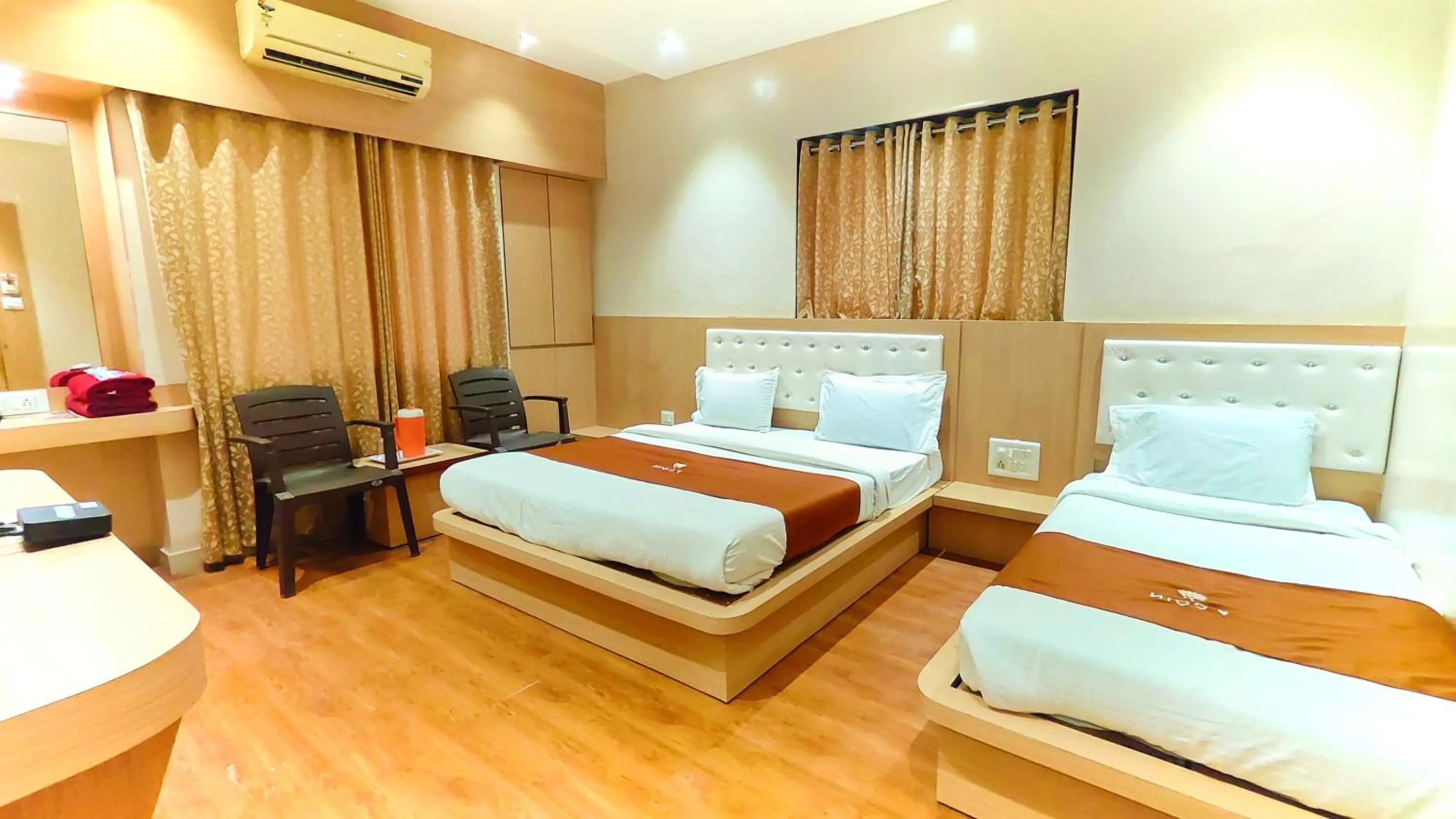 Photo of the whole room, Bed in Hotel Yog Palace Newly Renovated
