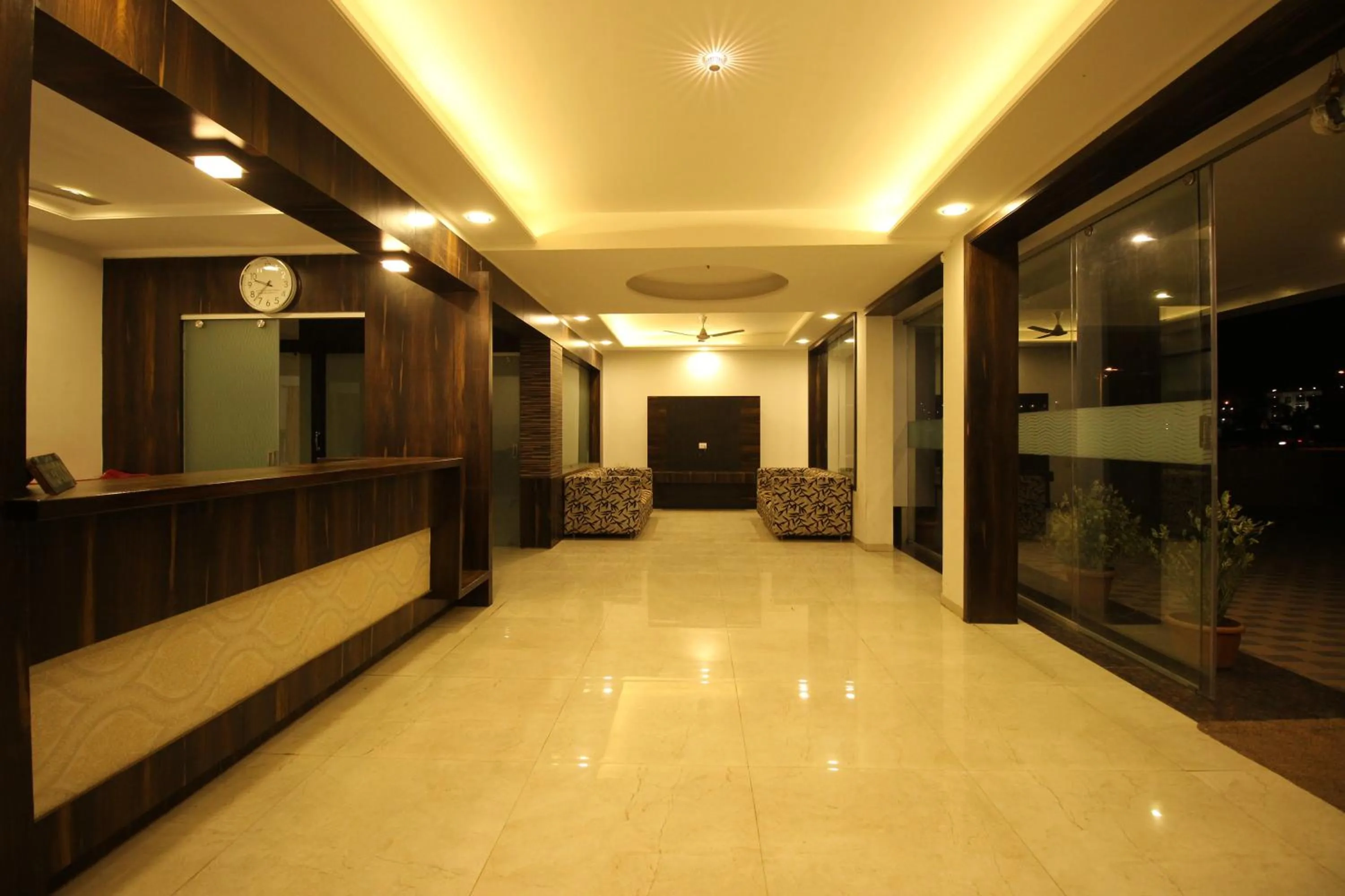 Lobby or reception in Hotel Yog Palace Newly Renovated
