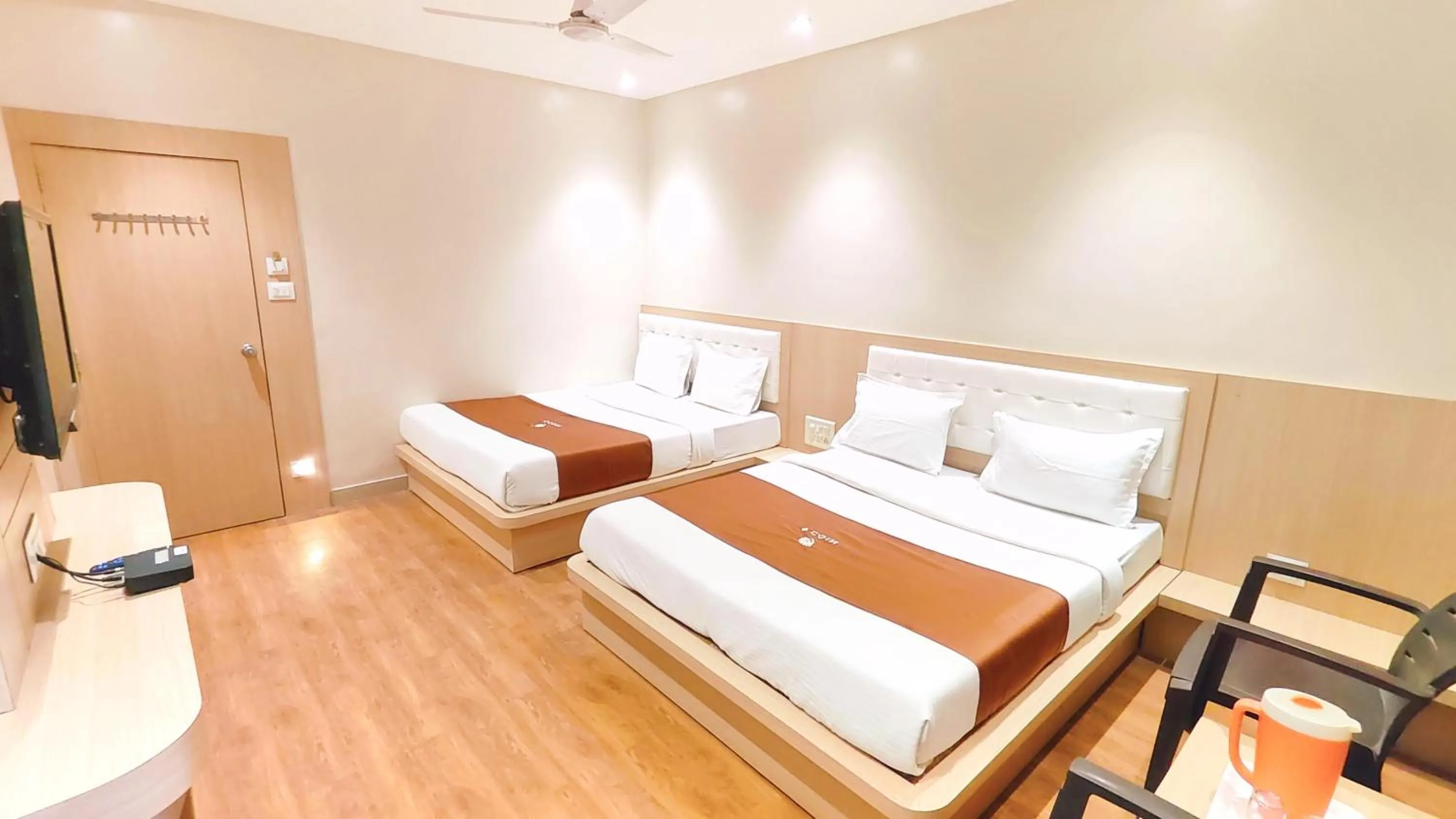 Bedroom, Bed in Hotel Yog Palace Newly Renovated