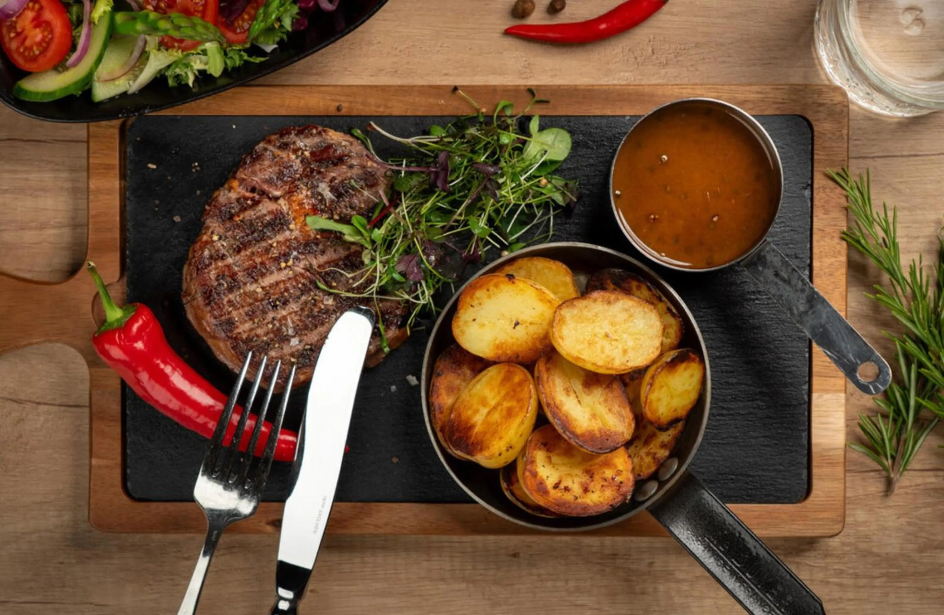 Food and drinks in Radisson Blu Hotel & Residences