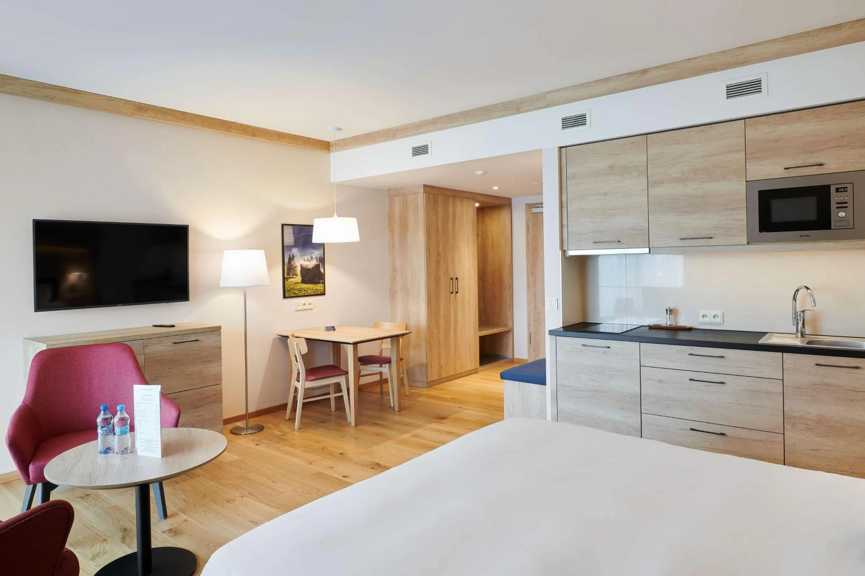 Bedroom, Bed in Radisson Blu Hotel & Residences