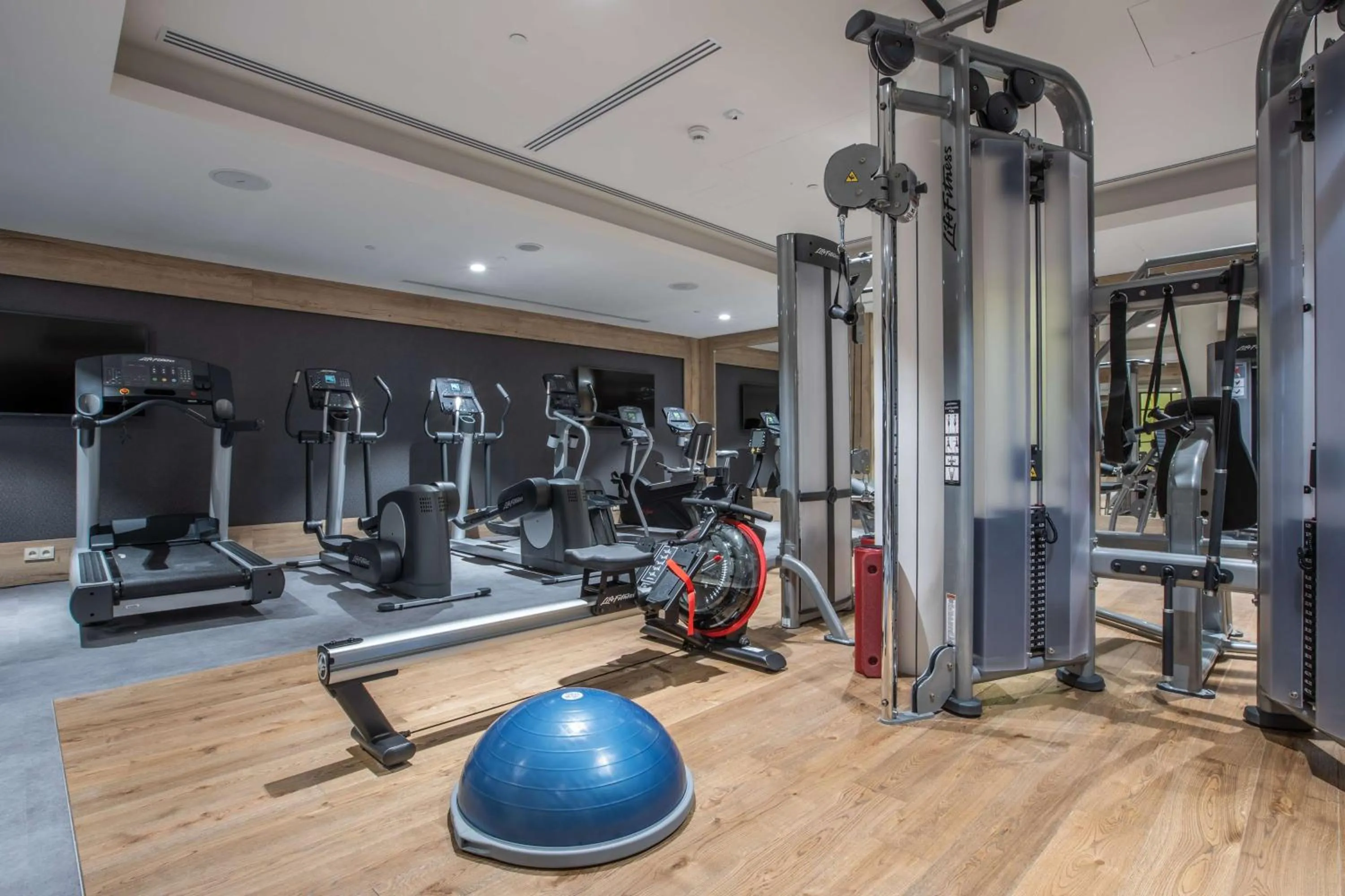 Fitness centre/facilities in Radisson Blu Hotel & Residences