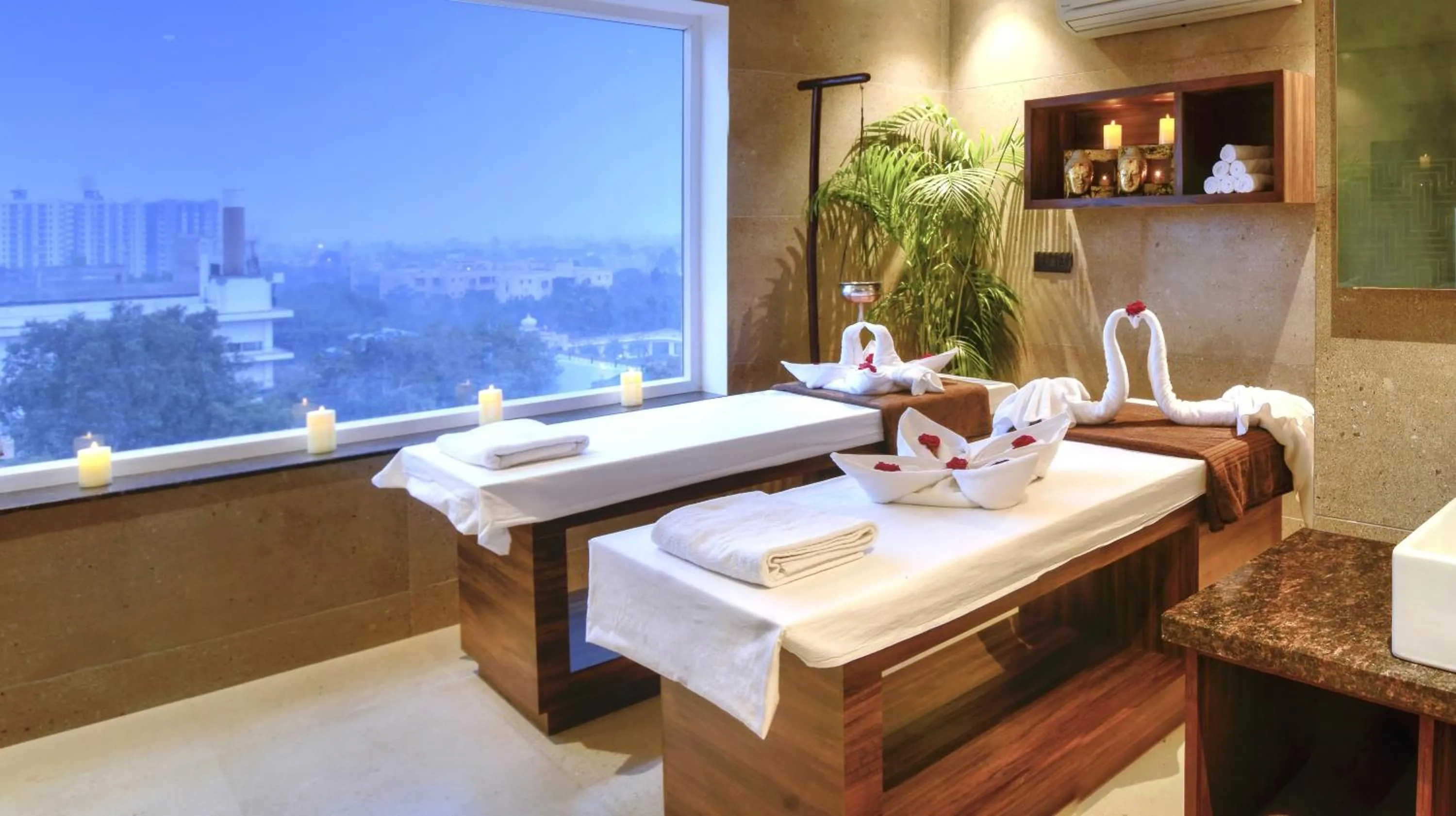 Massage in Hotel Royale Regent