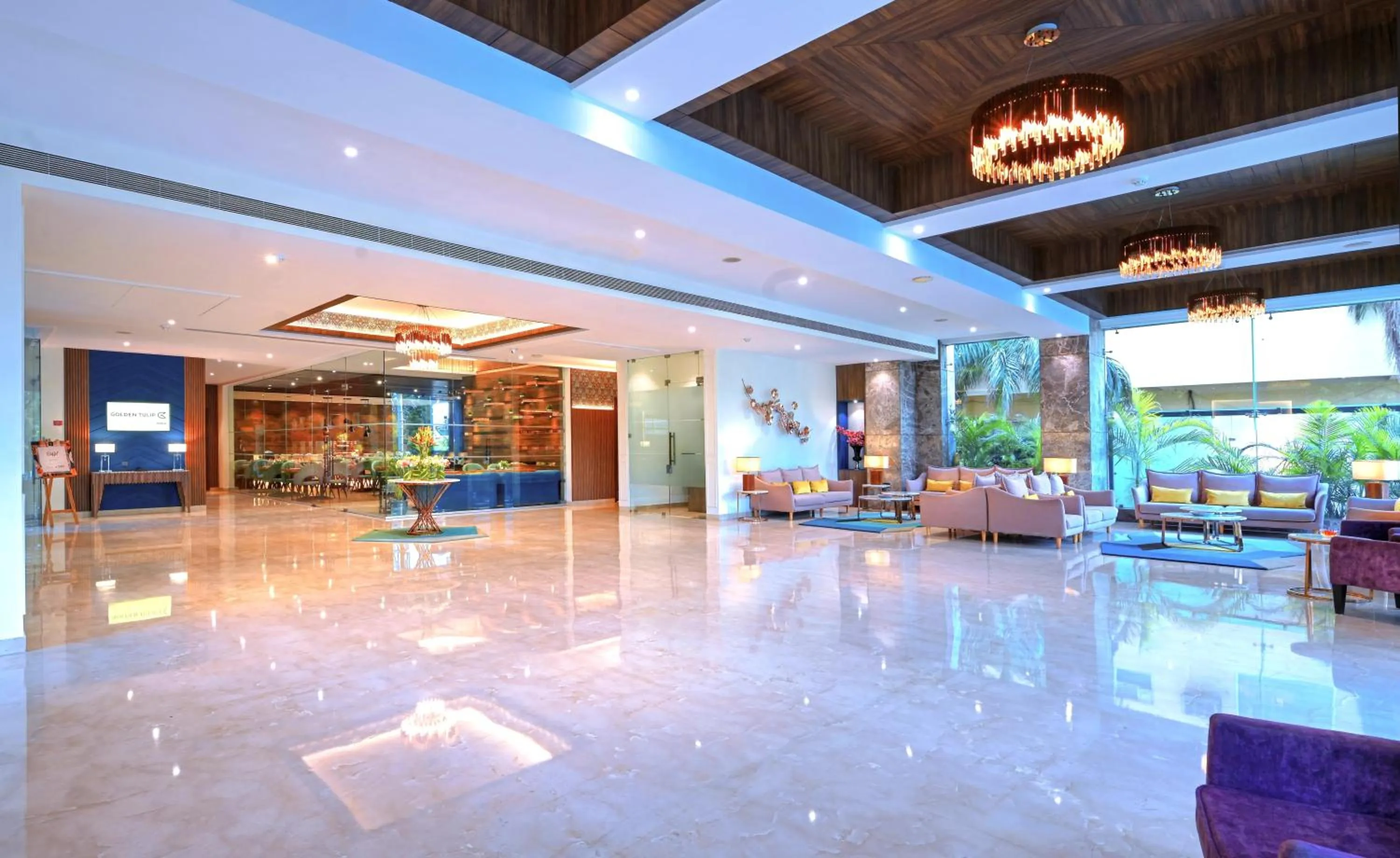 Lobby or reception in Hotel Royale Regent