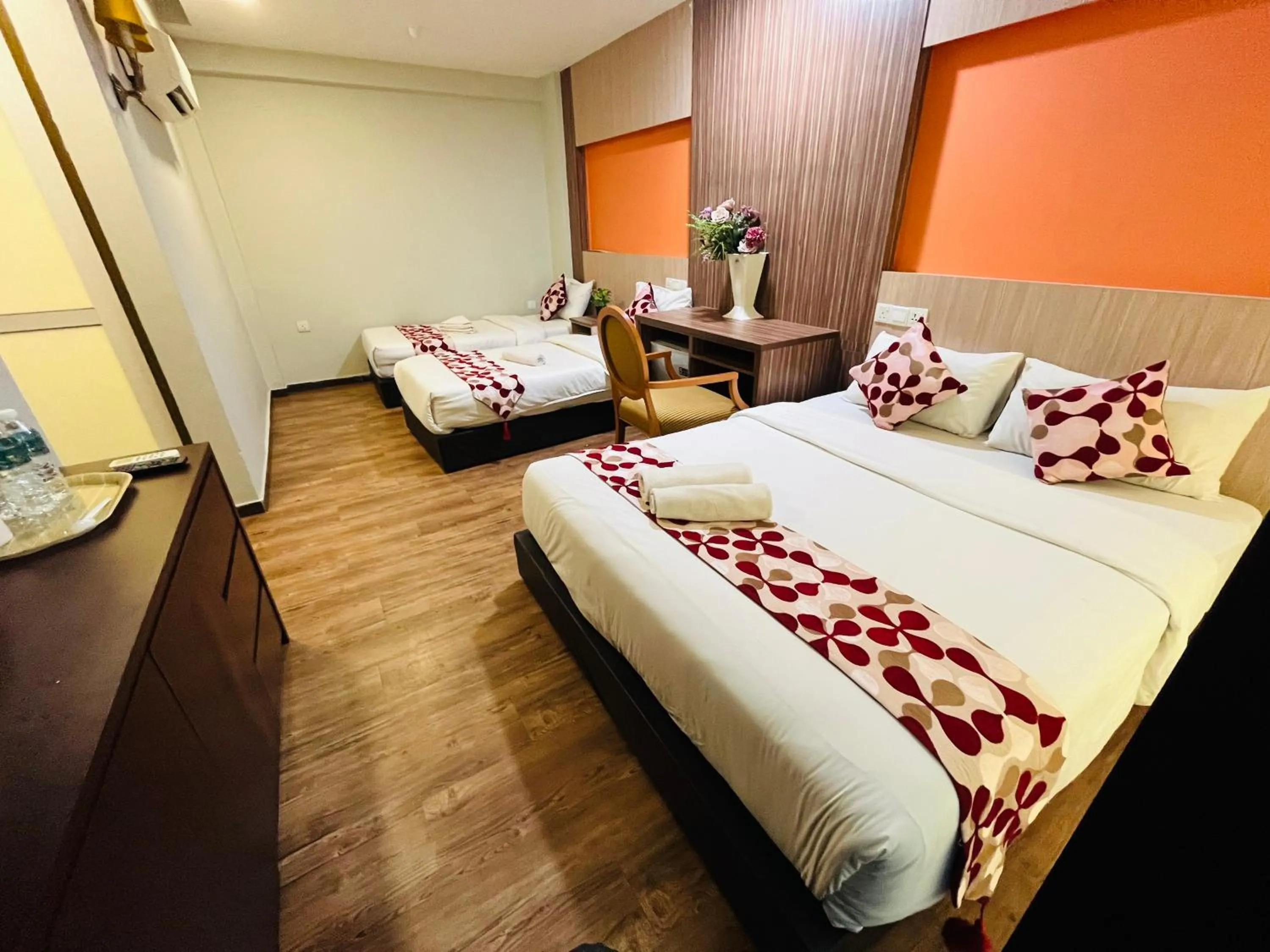 Property building, Bed in Sky Hotel @ Pudu