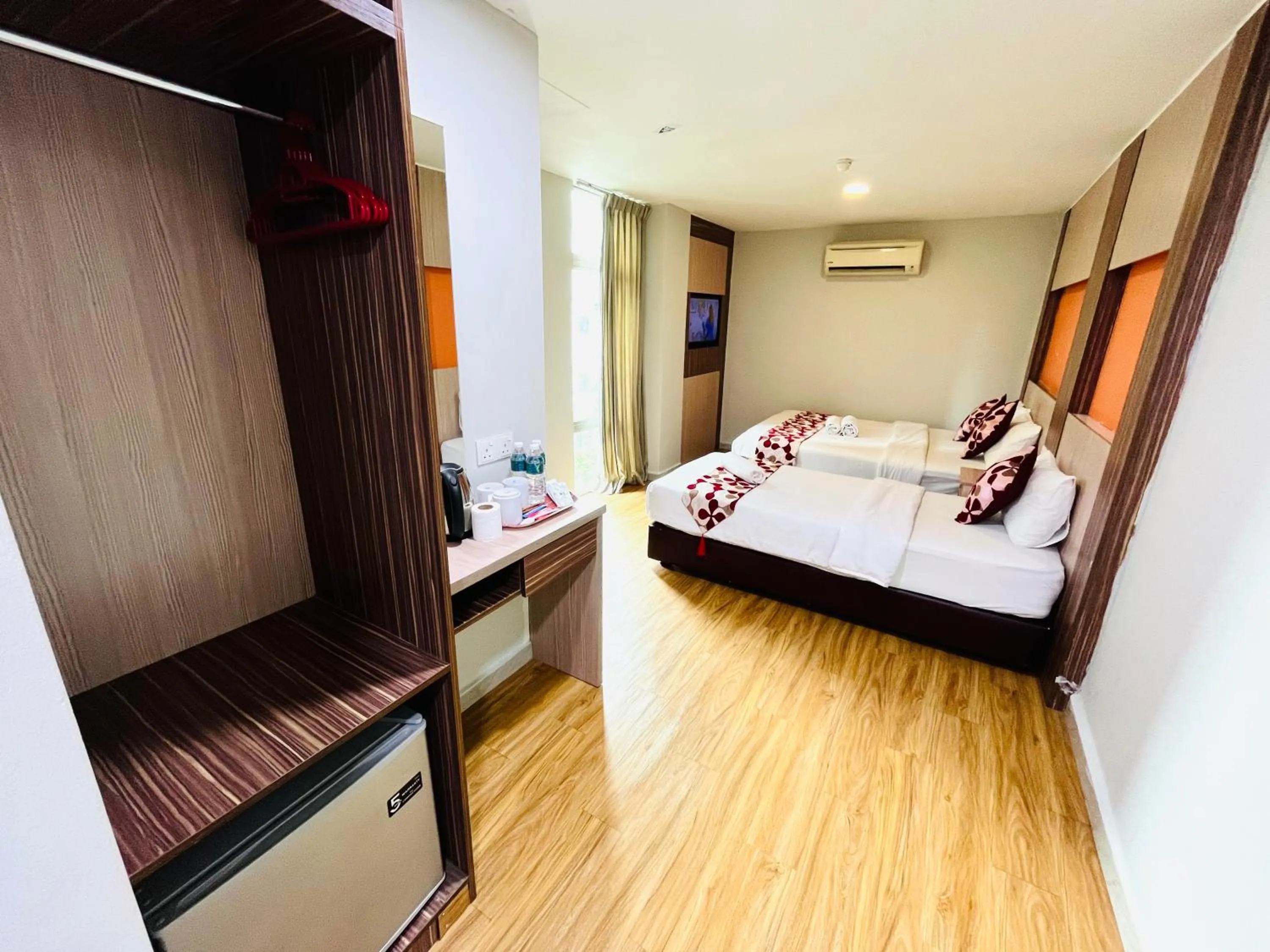 Property building, Bed in Sky Hotel @ Pudu