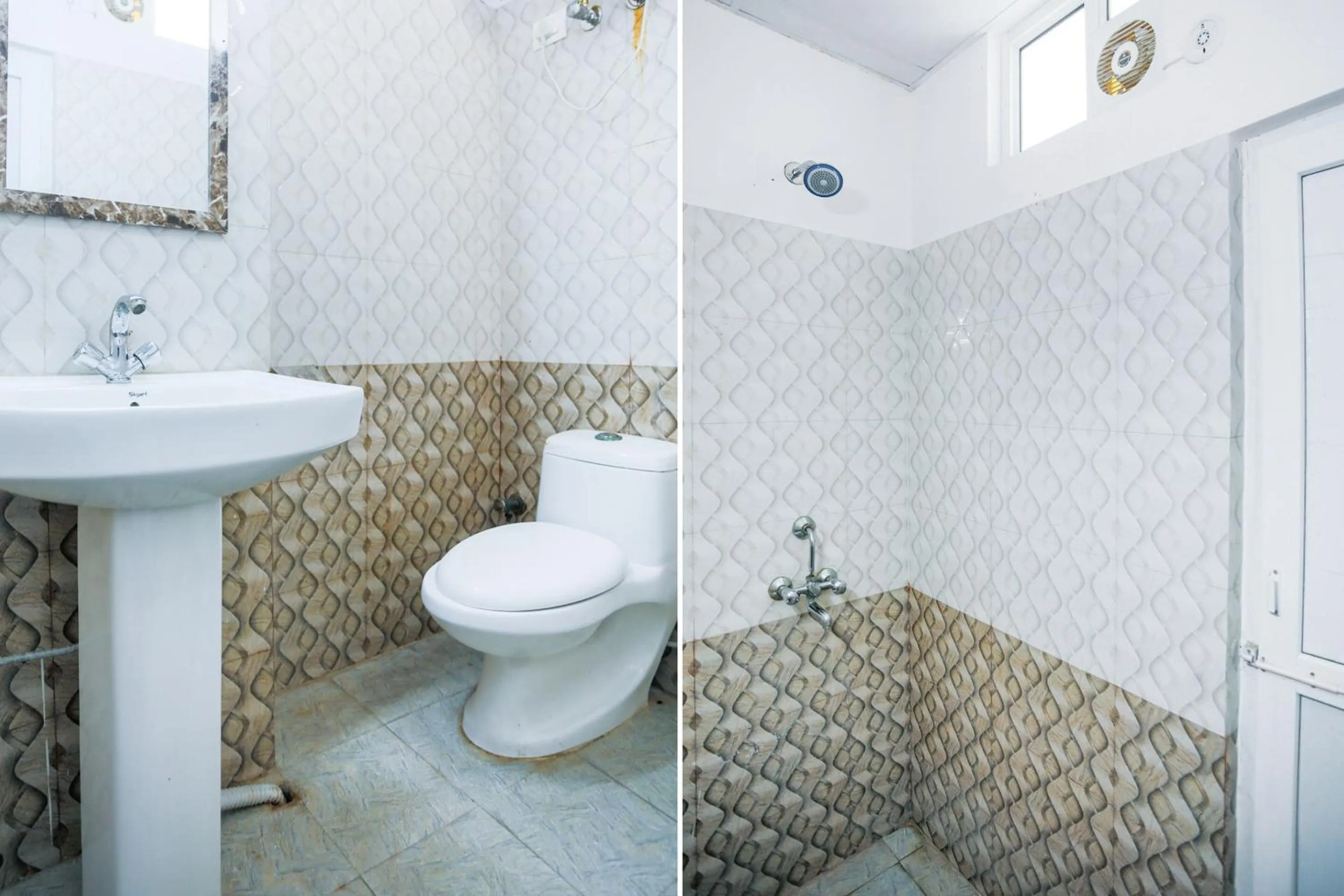 Bathroom in Capital O Crosswind Gold