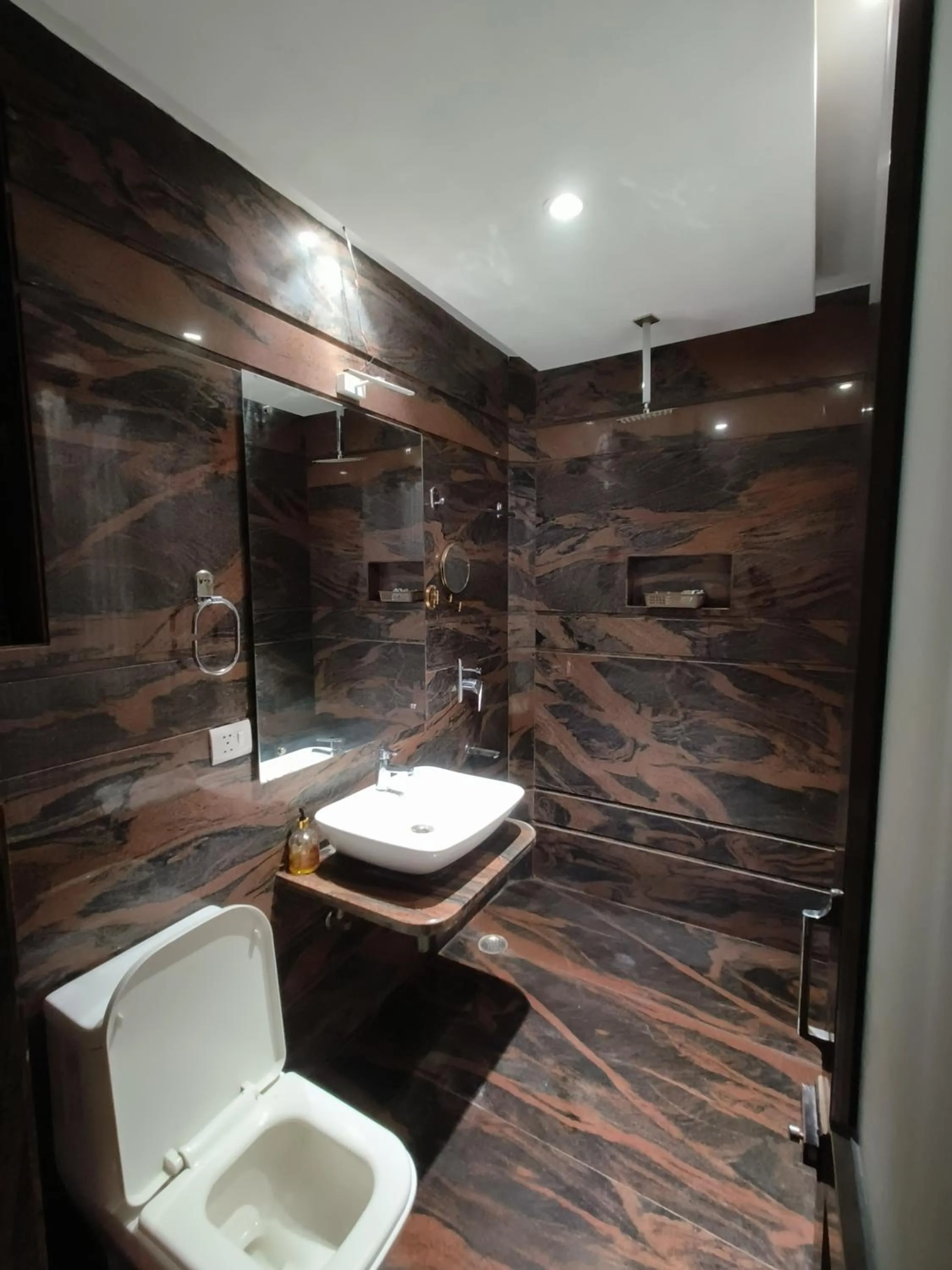 JJK Rukmini Vilas Hotel & Banquet