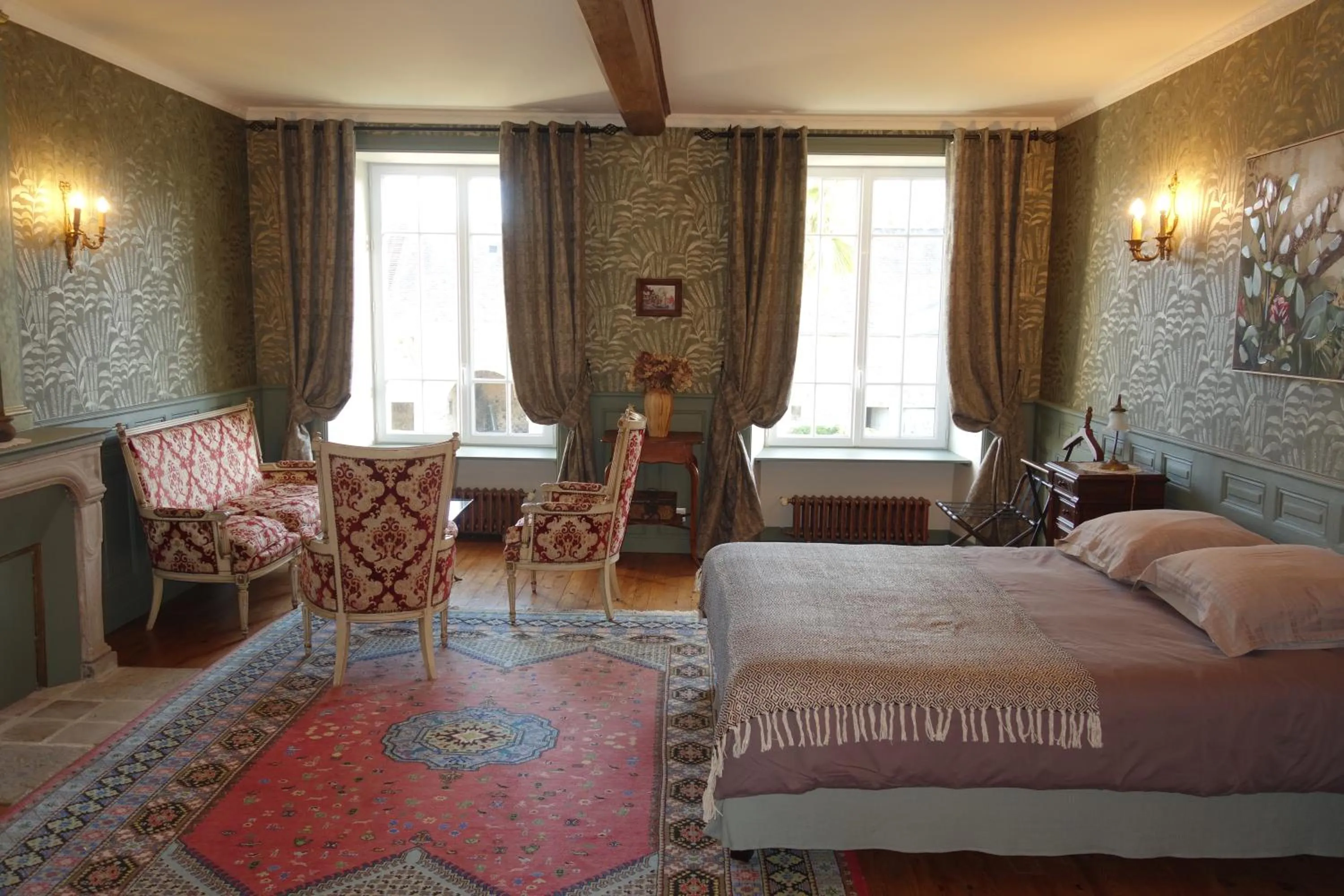 Bedroom, Bed in Manoir De Savigny
