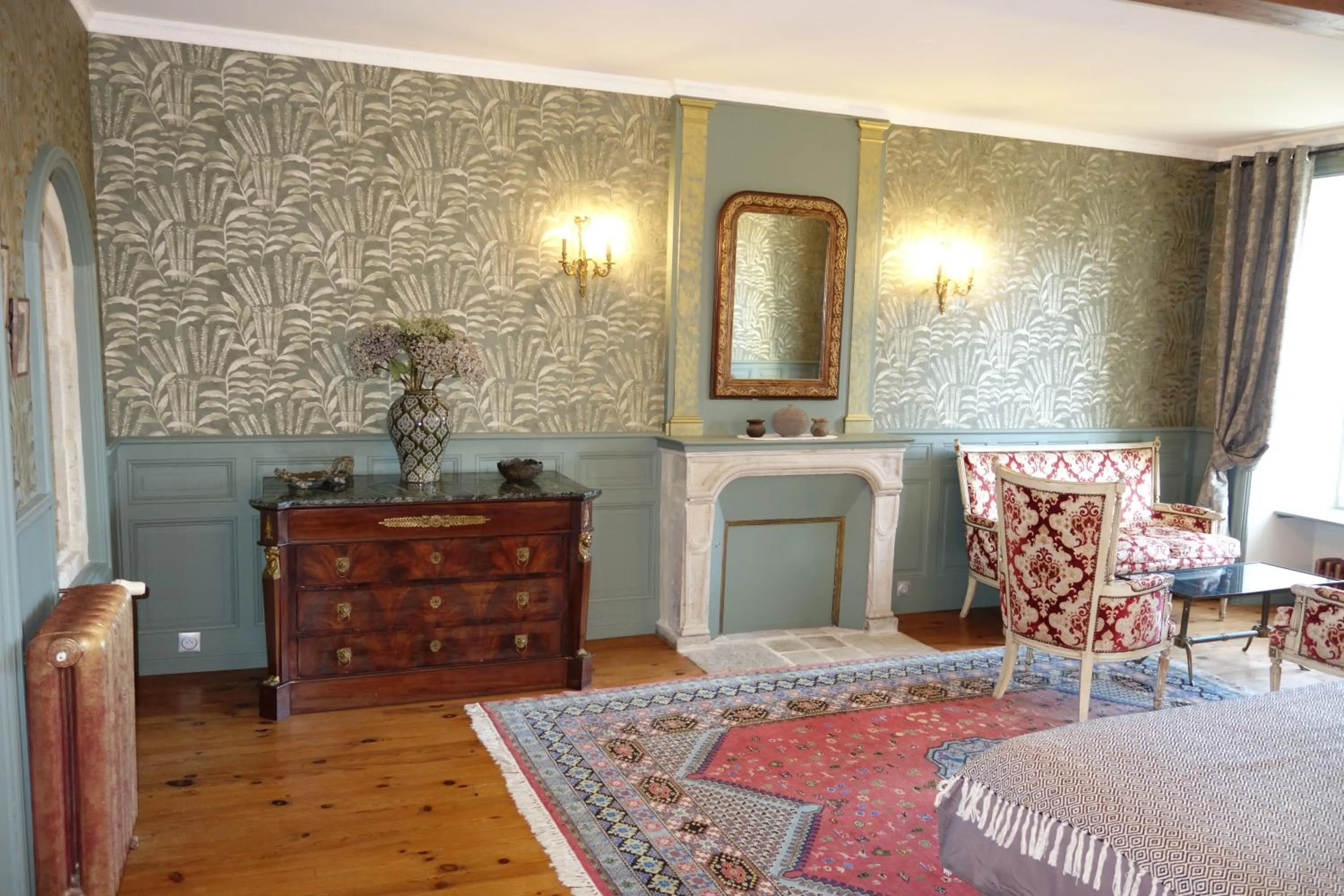Bedroom, Bed in Manoir De Savigny