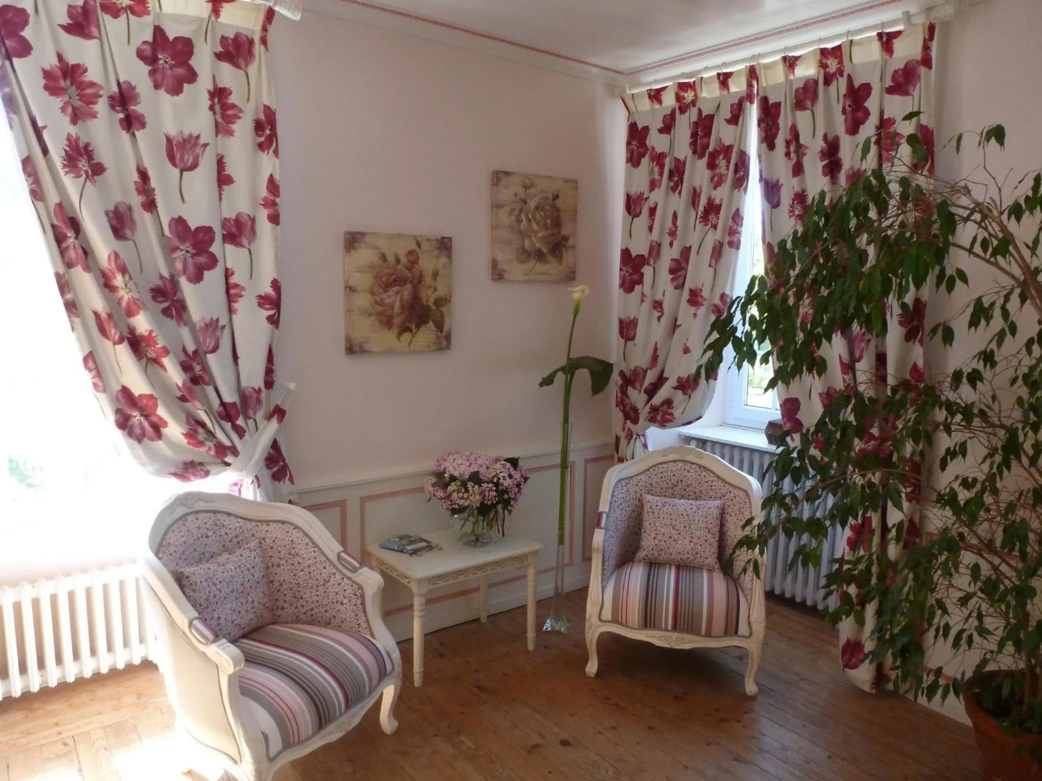 Bedroom in Manoir De Savigny