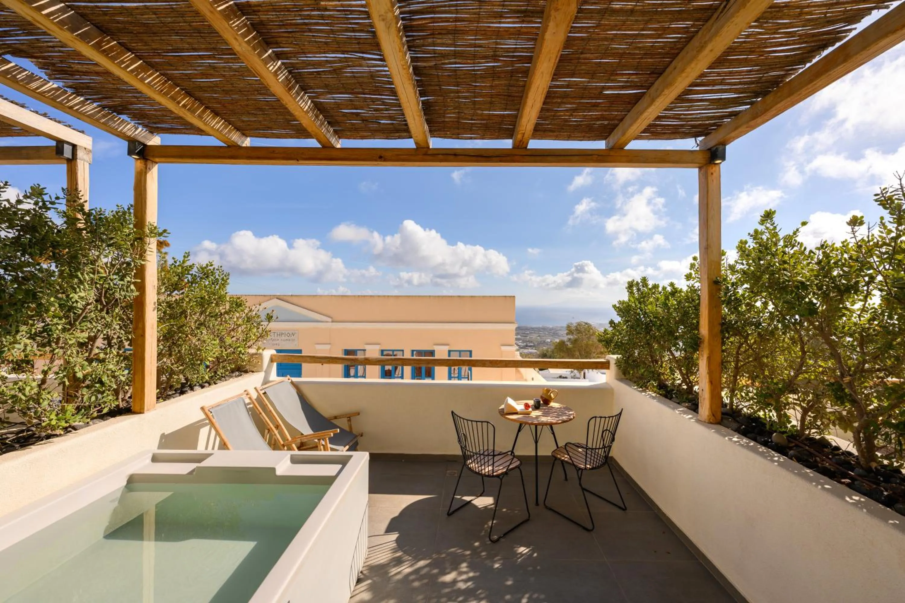 Patio in Lemon Suites Santorini