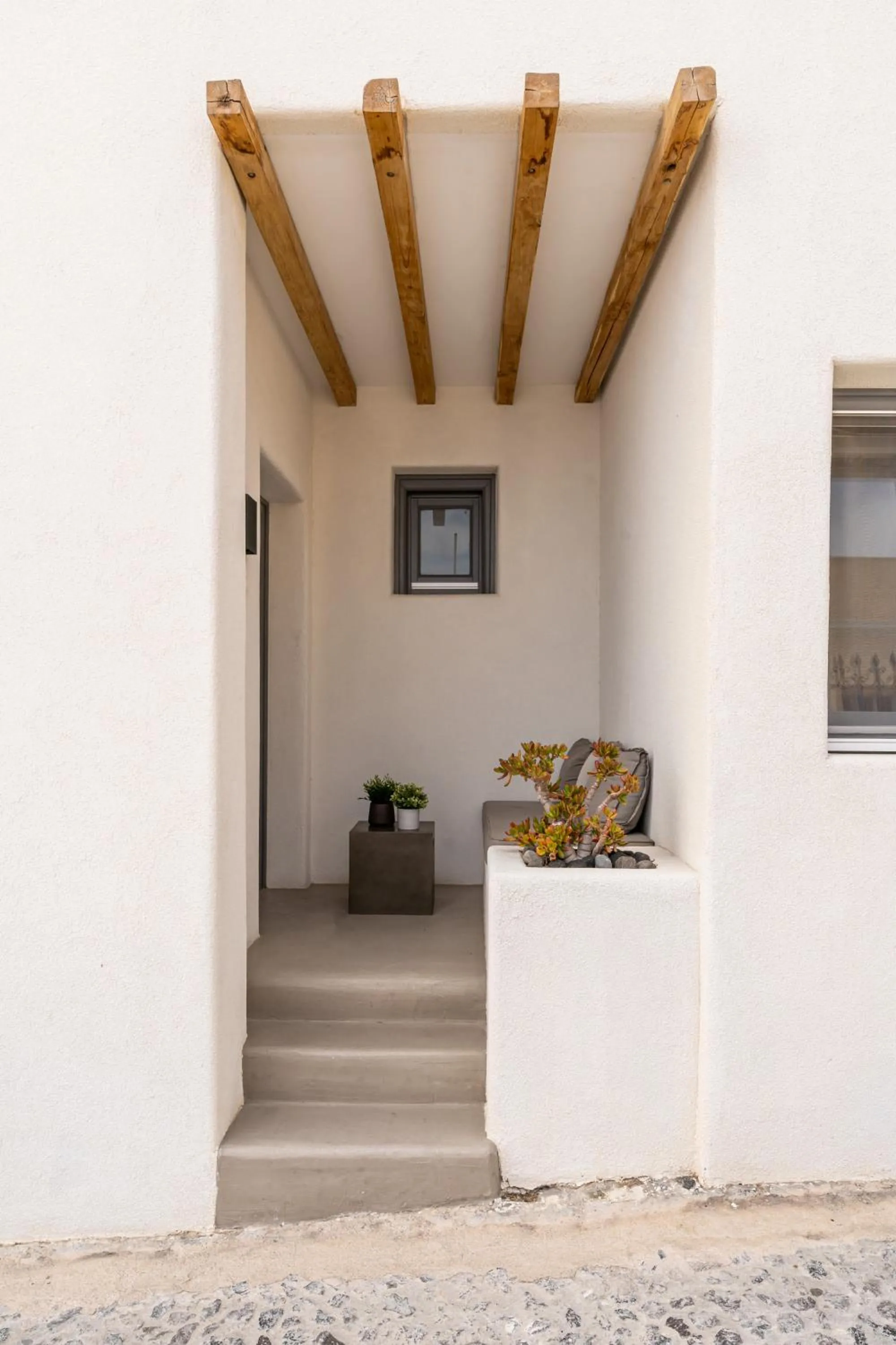Patio in Lemon Suites Santorini