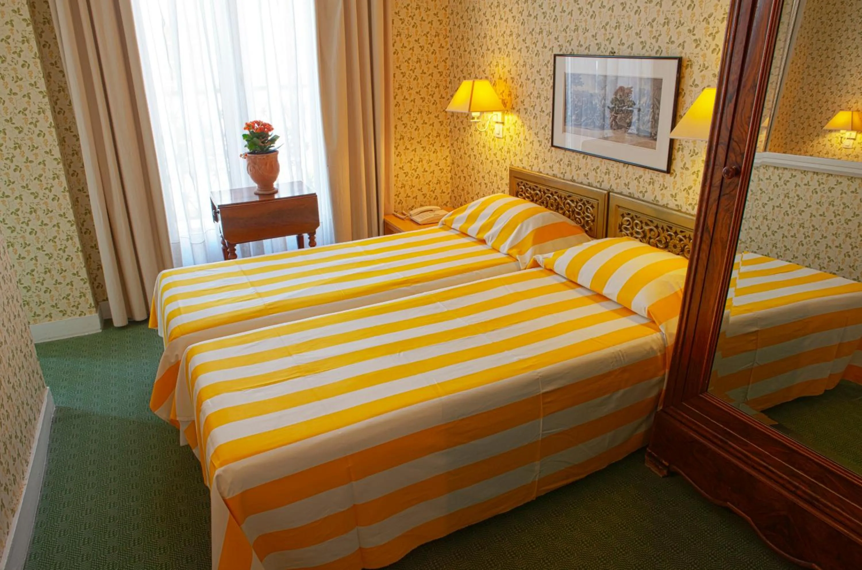 Bed in Hotel Agora