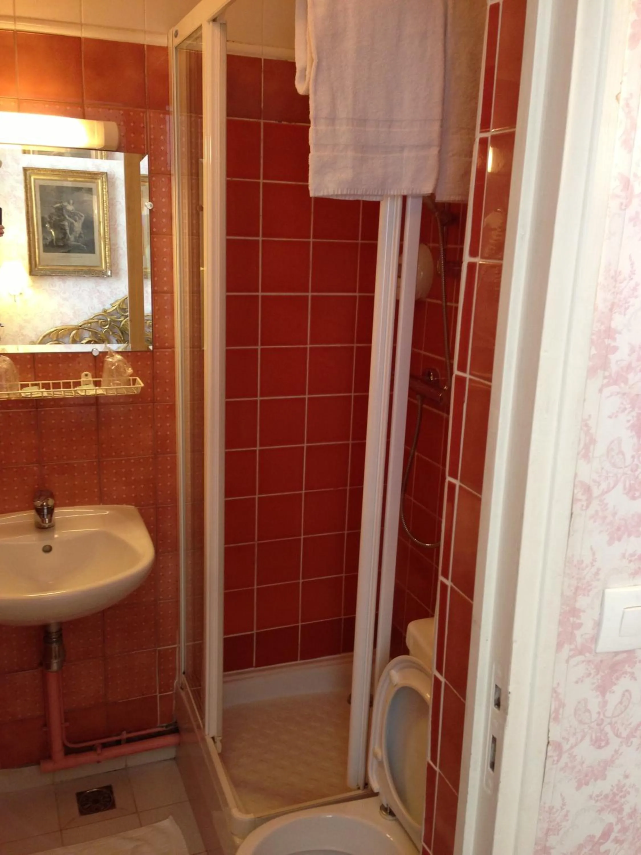 Bathroom in Hotel Agora