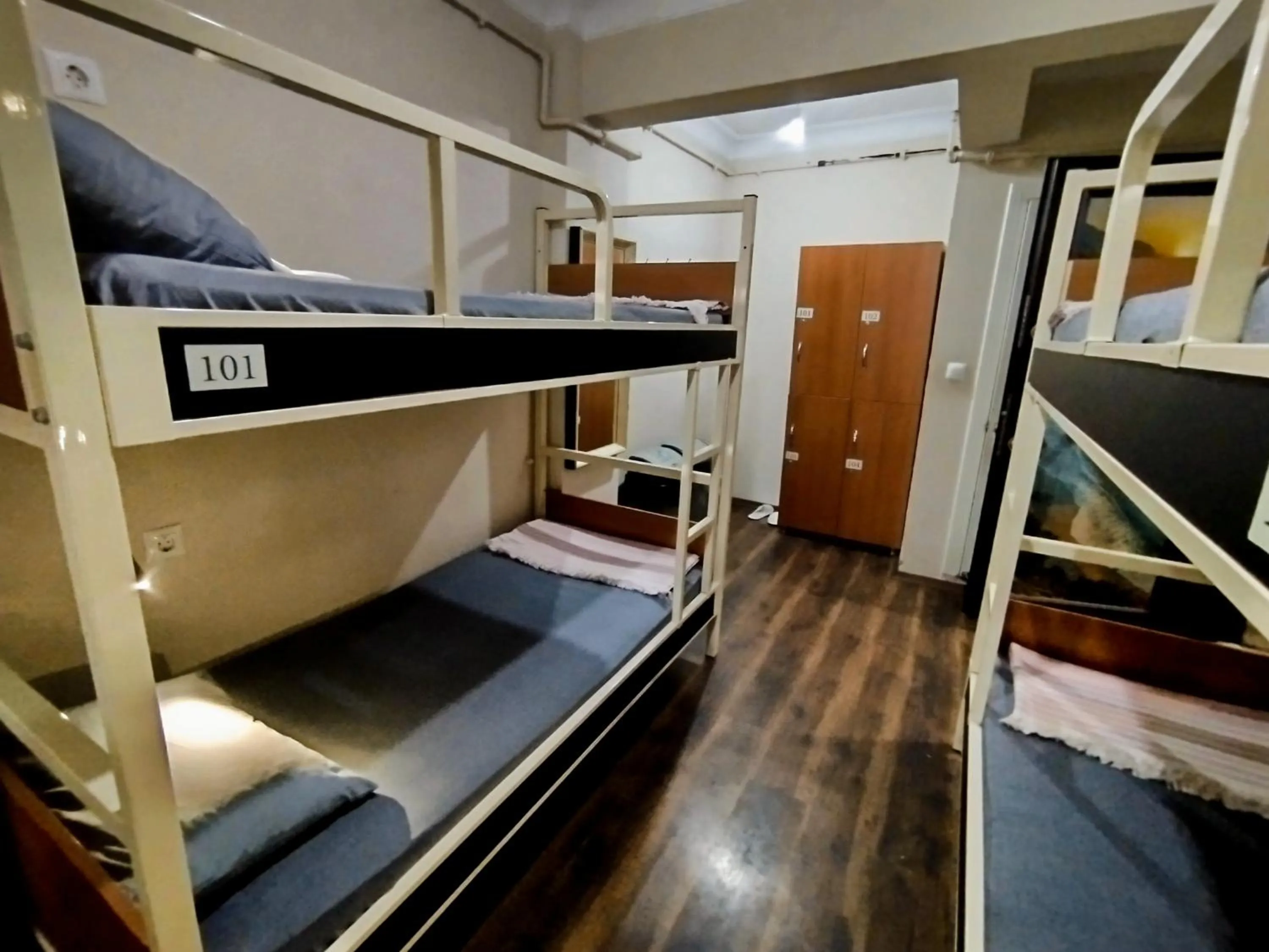 Photo of the whole room, Bed in Taksim City ivy Hostel