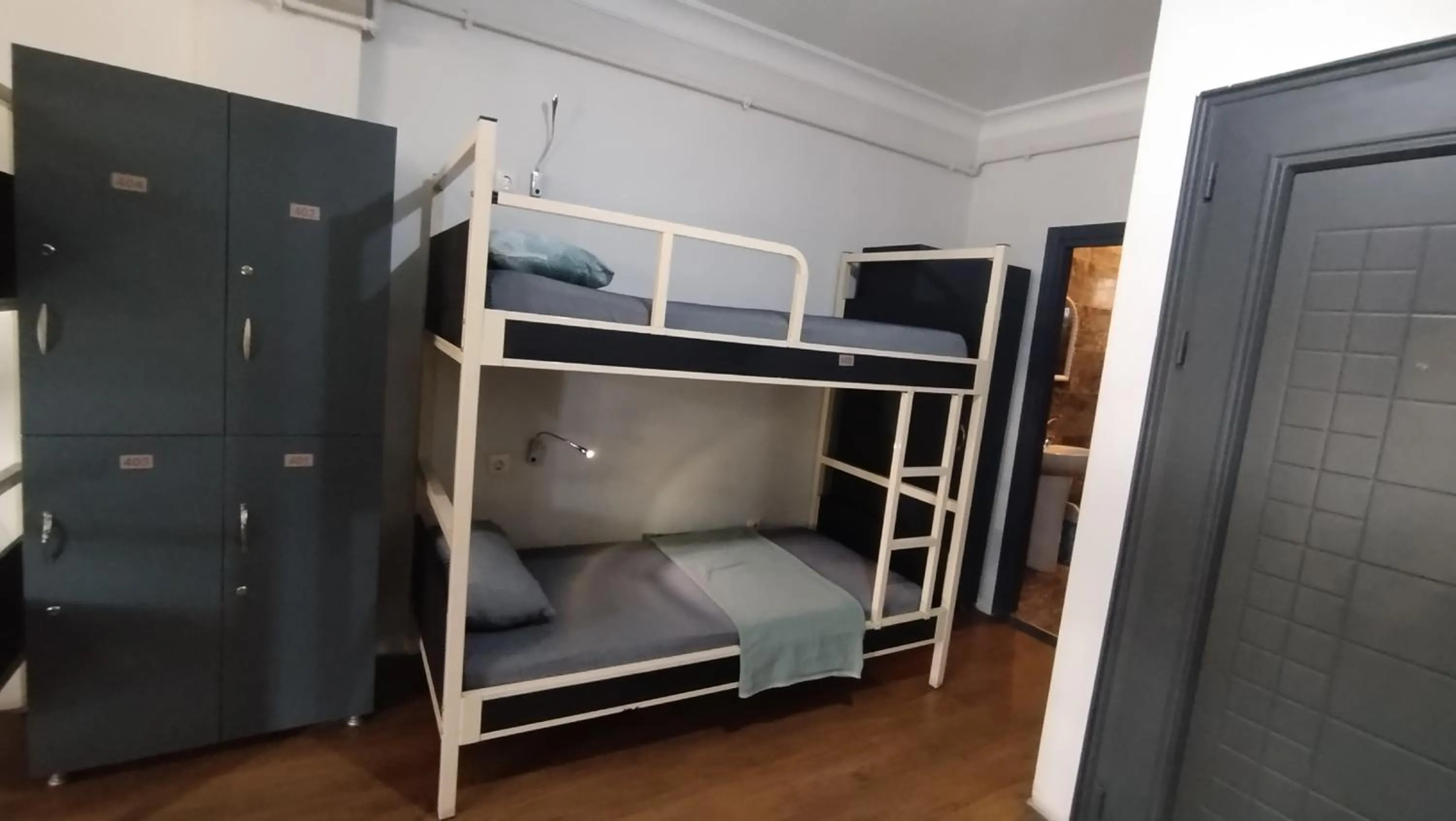 bunk bed, Bed in ivy hostel cafe