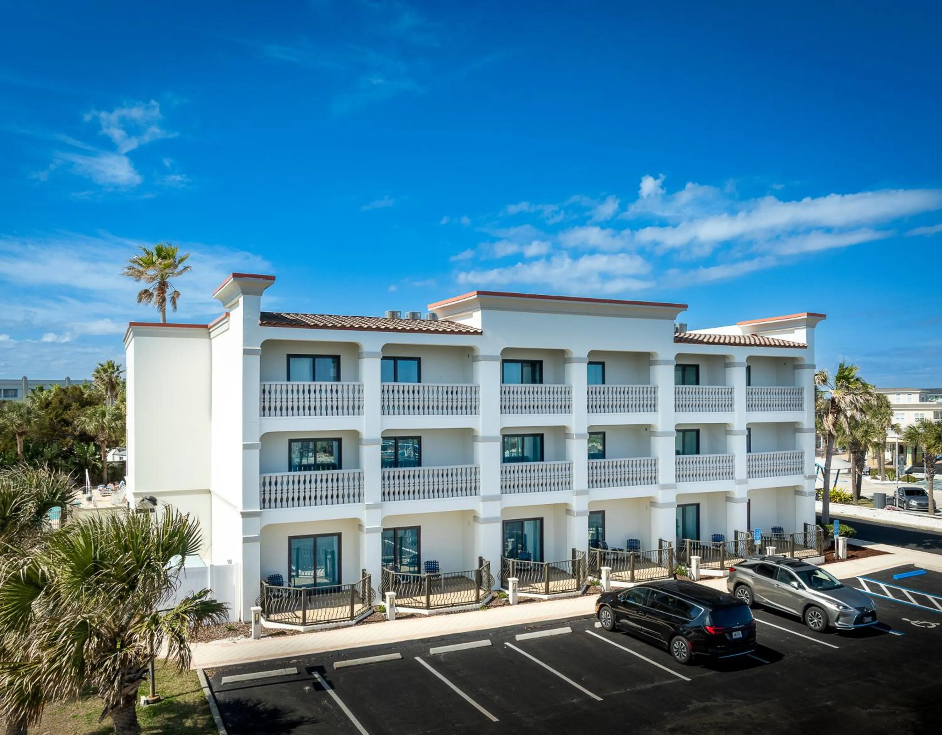 Property building in Hampton Inn & Suites St. Augustine-Vilano Beach