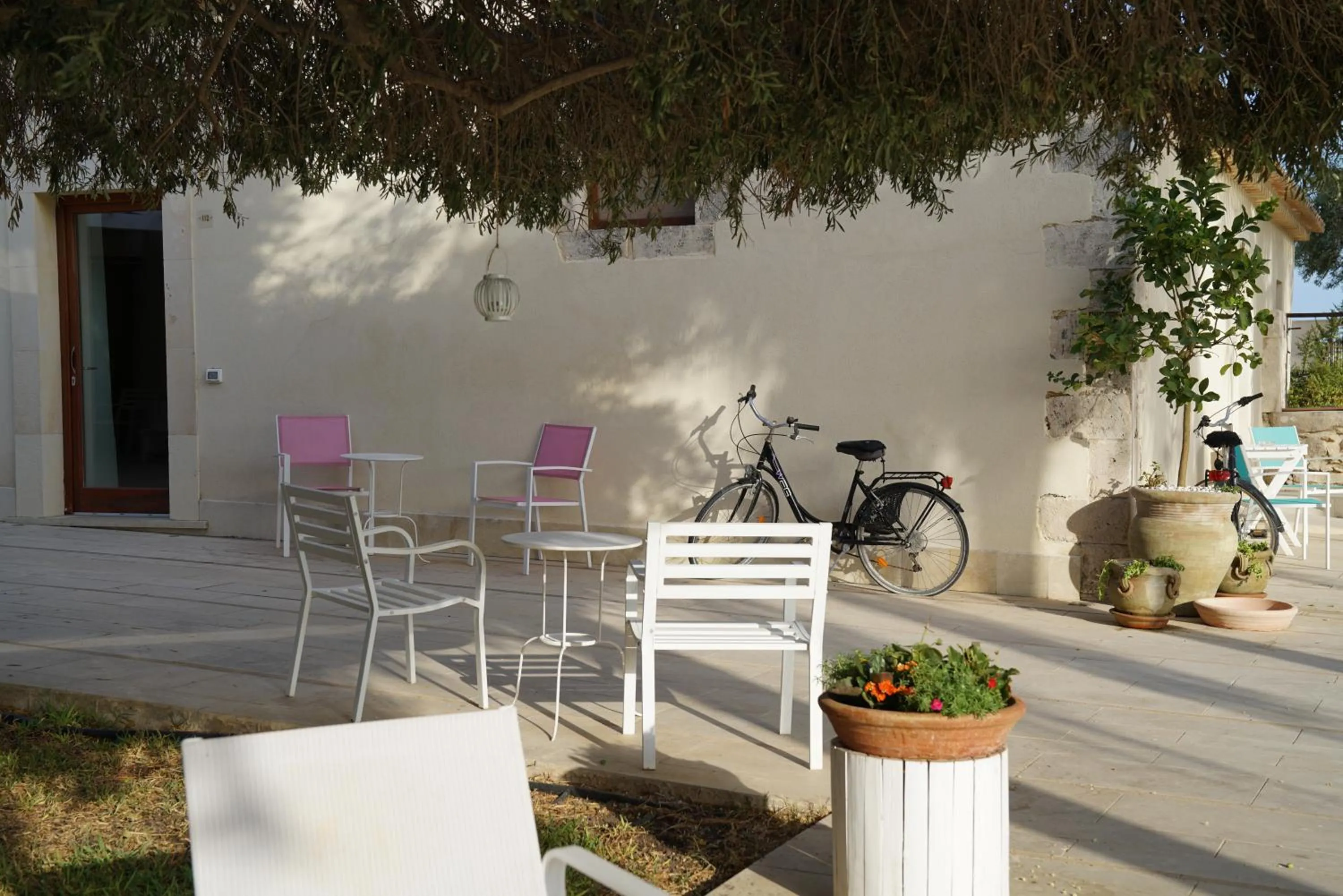 Inner courtyard view in Life Hotels Kalaonda Resort