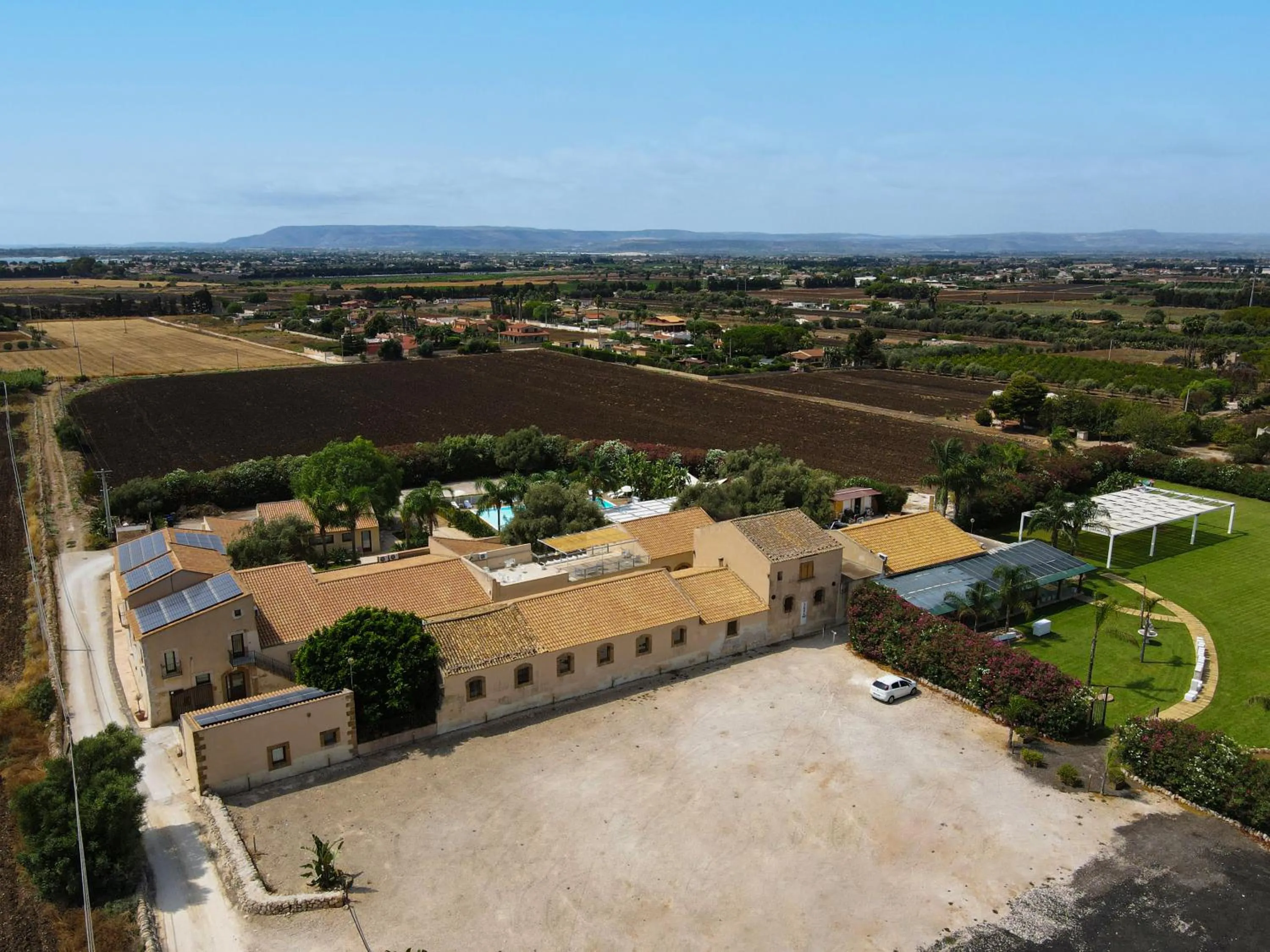 Property building in Life Hotels Kalaonda Resort