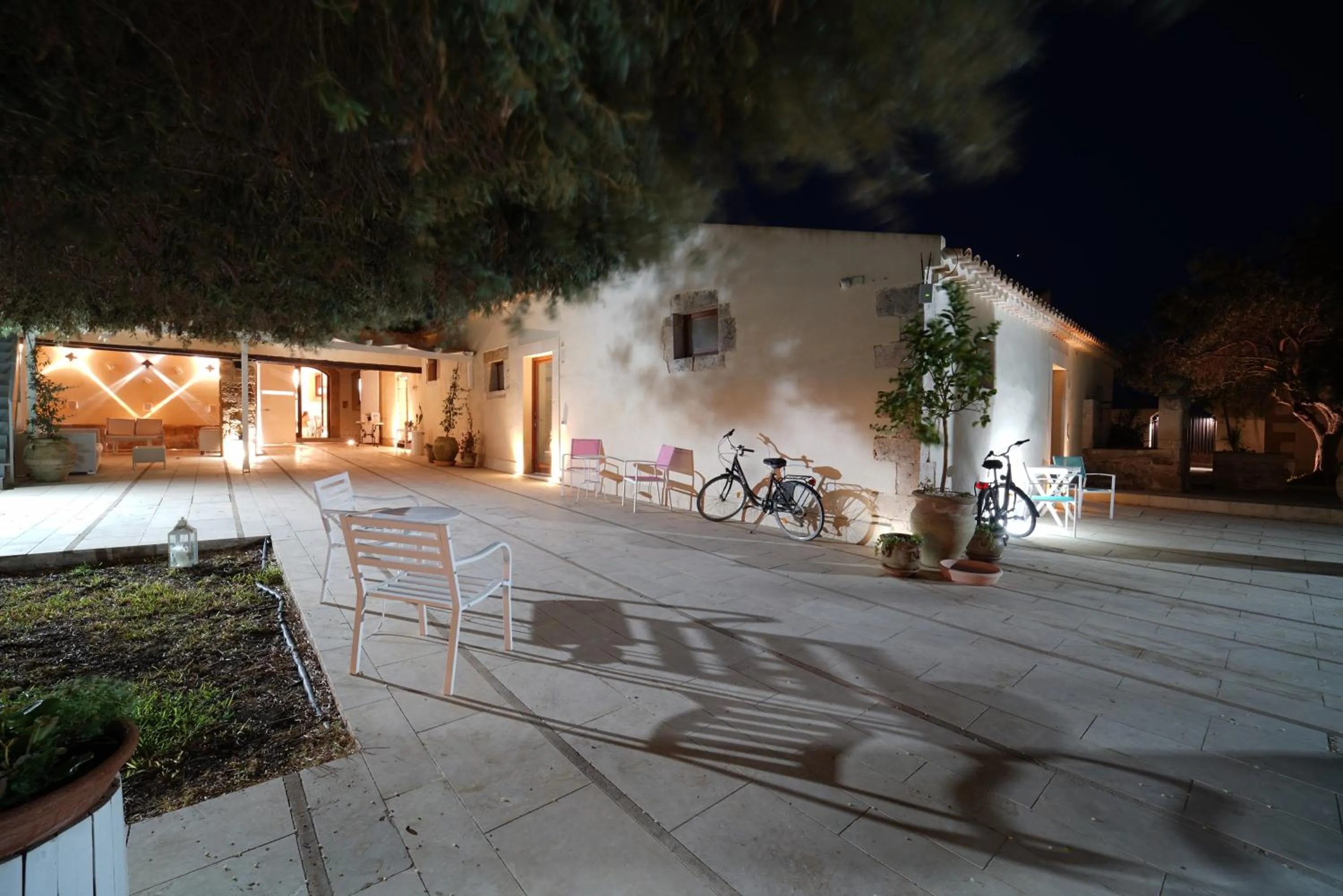 Inner courtyard view in Life Hotels Kalaonda Resort
