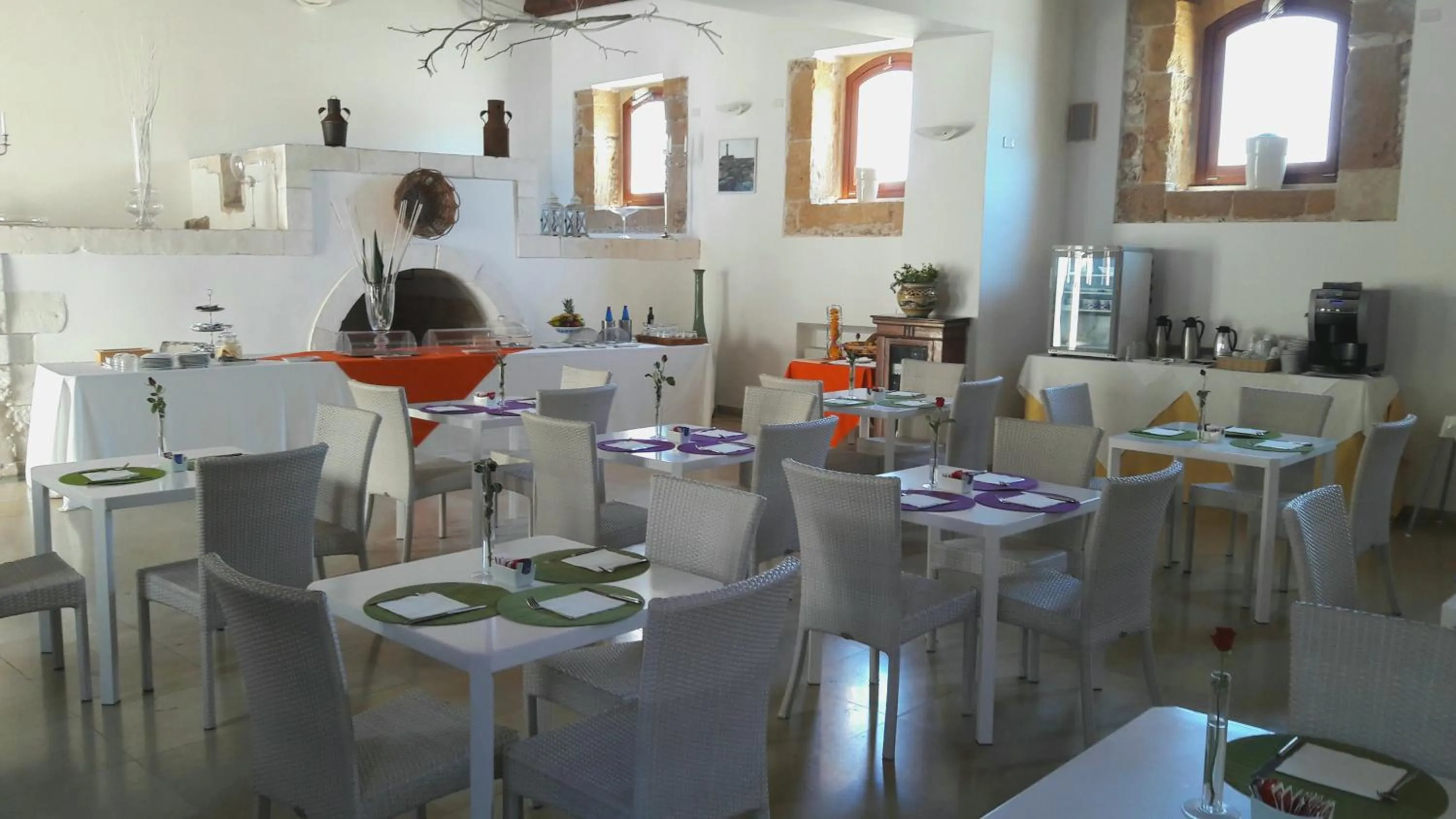 Restaurant/places to eat in Life Hotels Kalaonda Resort