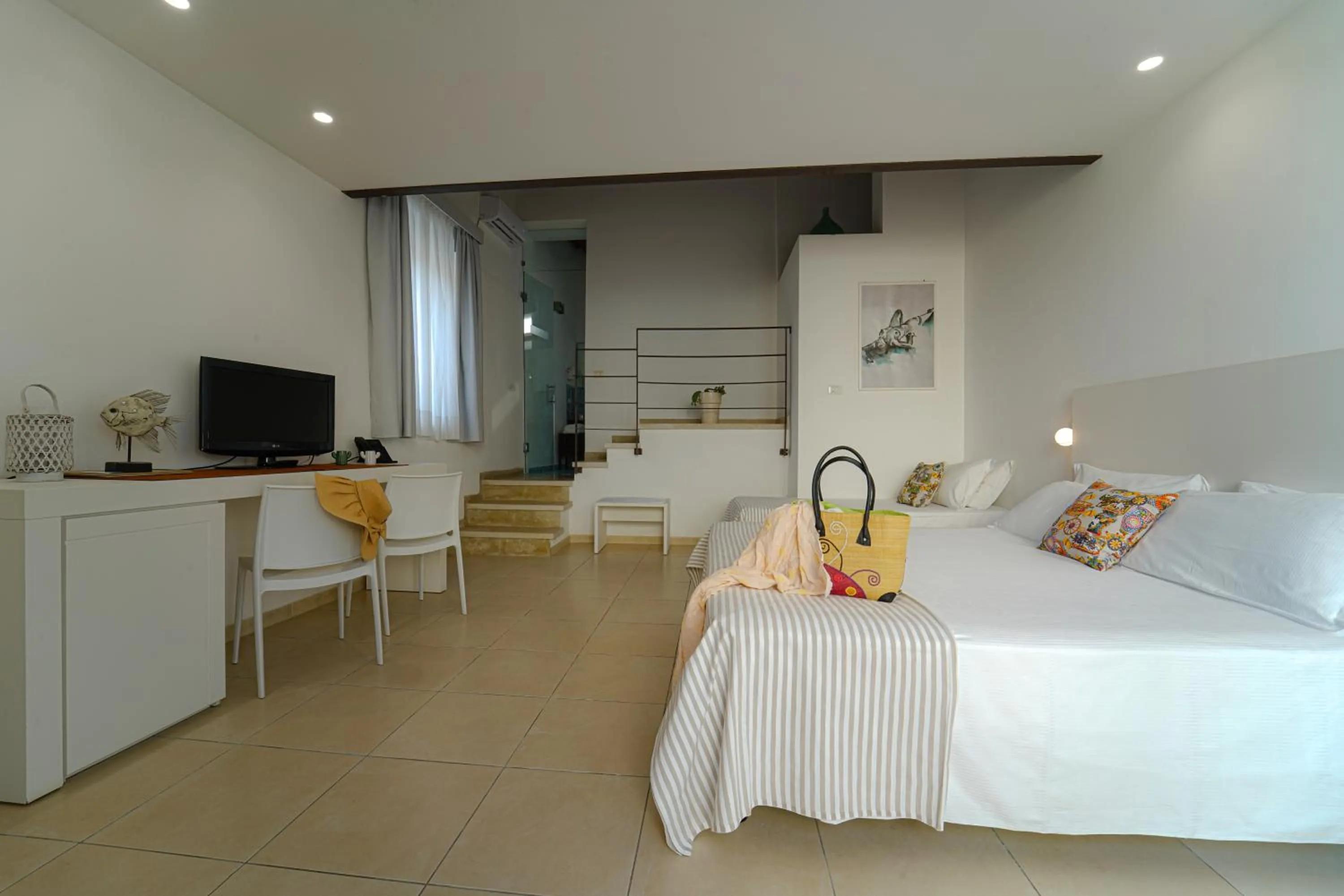 Photo of the whole room, Bed in Life Hotels Kalaonda Resort