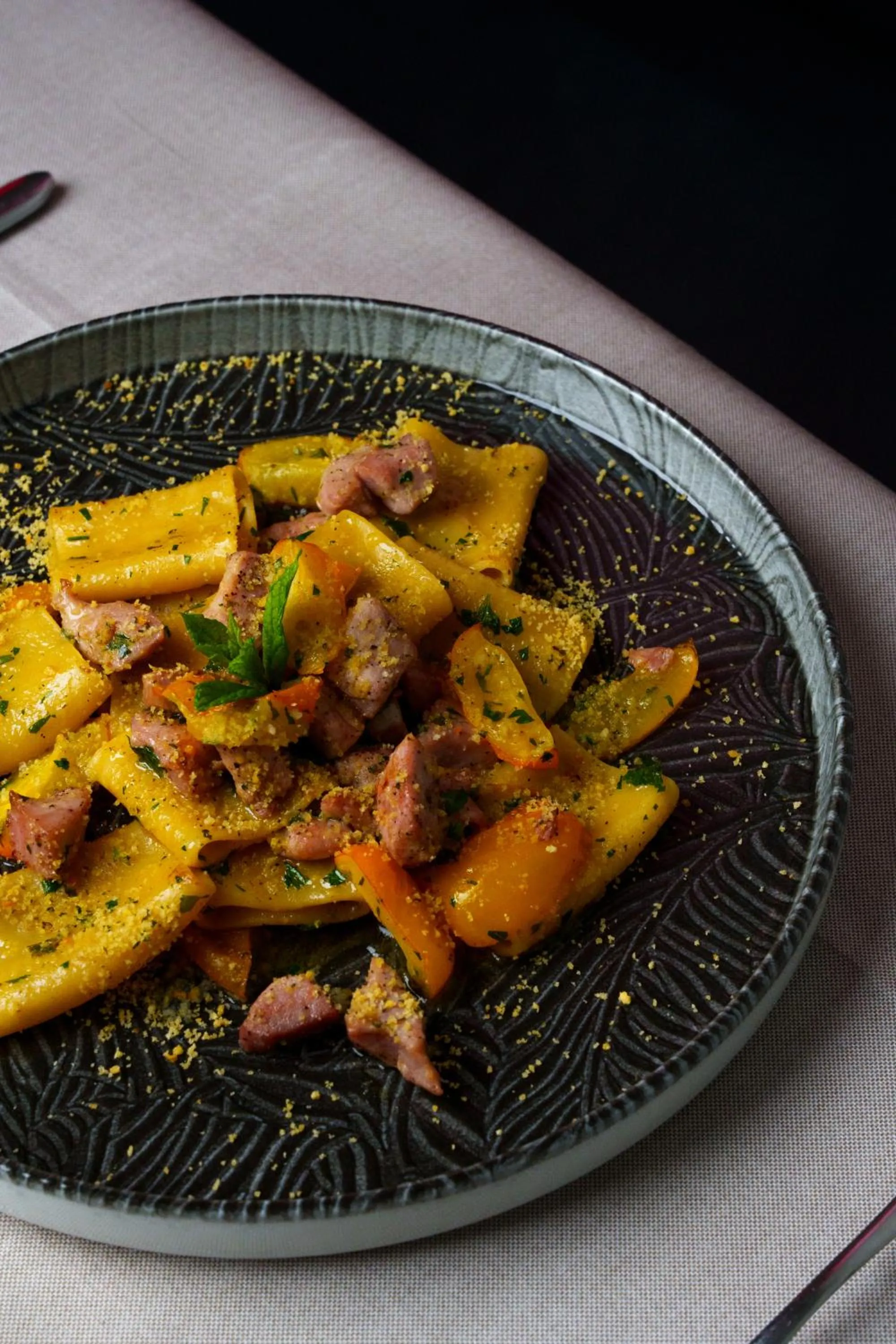 Restaurant/places to eat in Vada Village