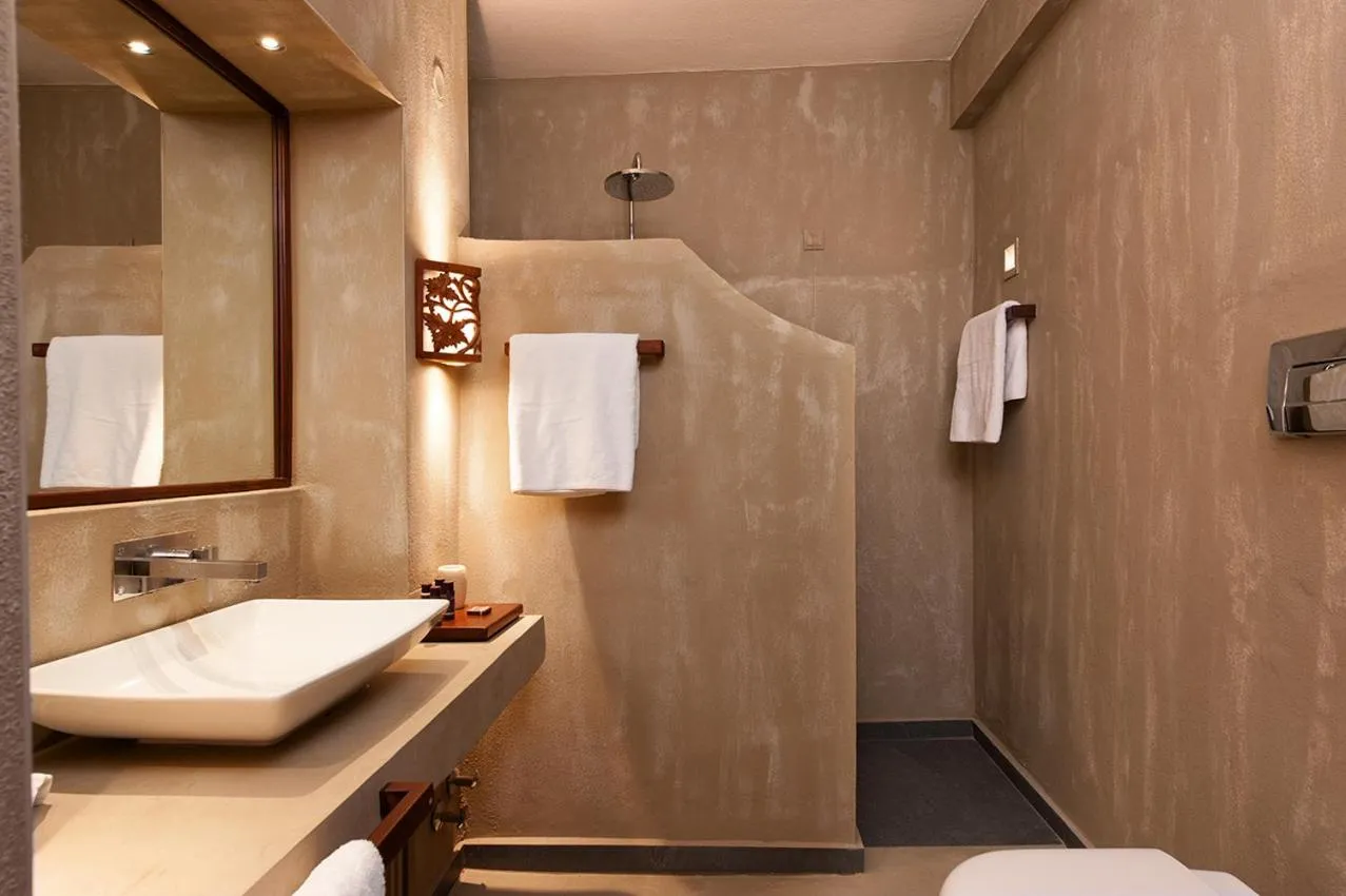 Katogi Averoff Hotel & Winery