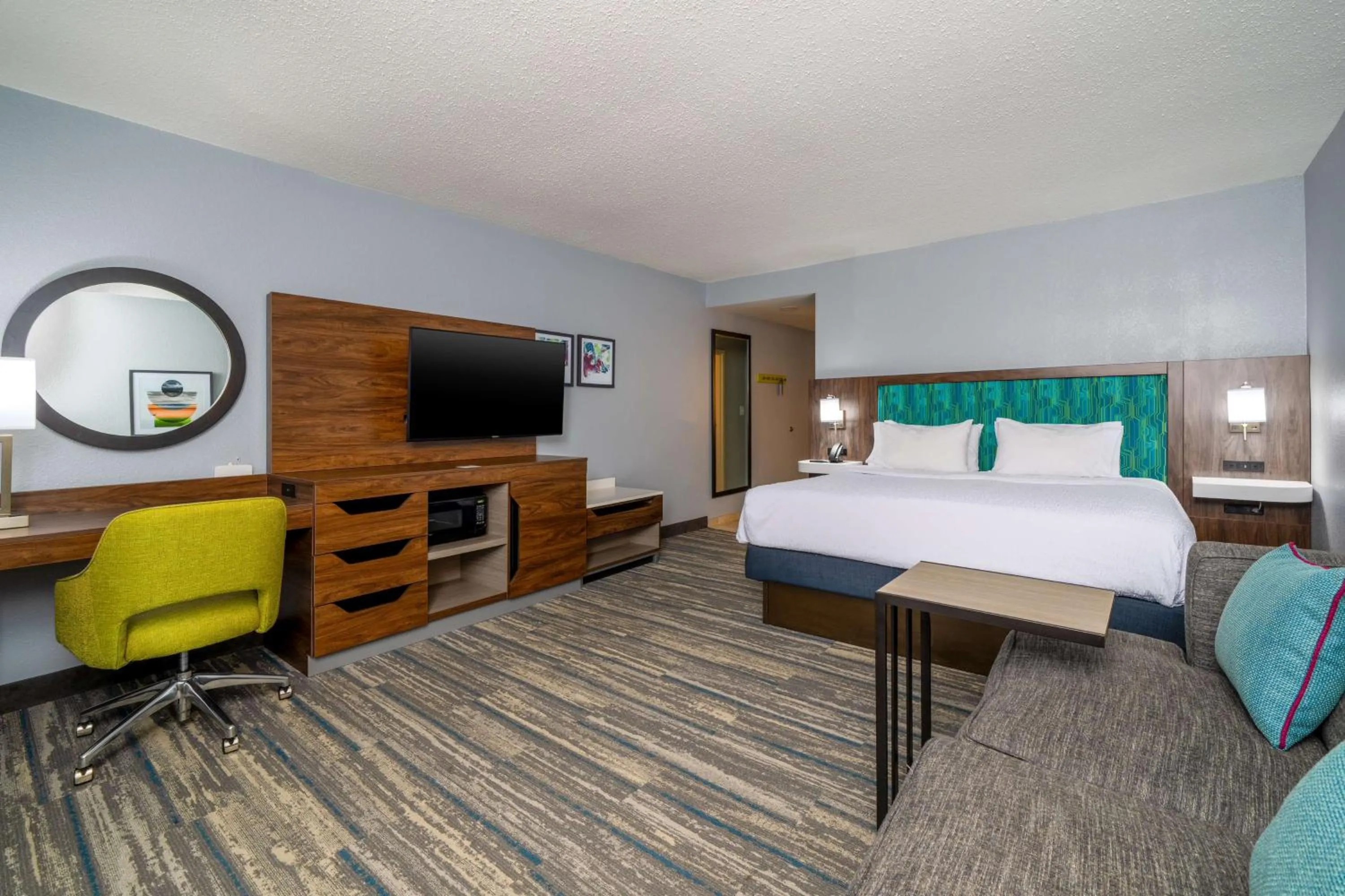 Bed in Hampton Inn Dahlgren