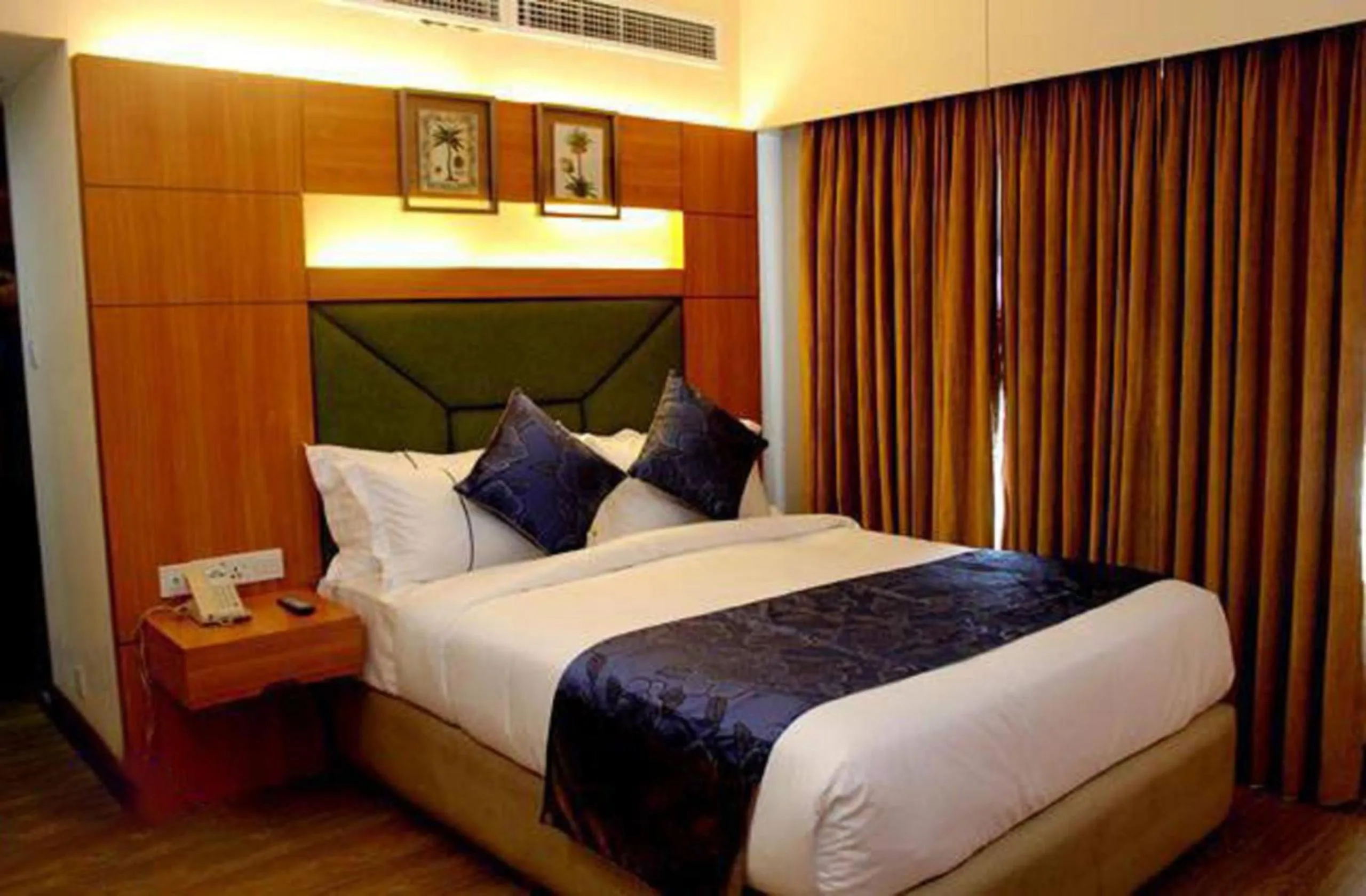 Bed in Days Hotel Dhaka