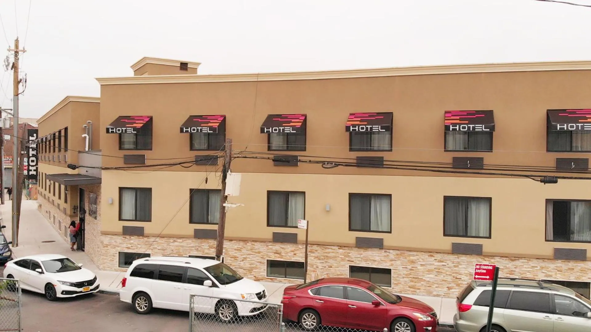 Property building in Hotel Mint JFK Airport