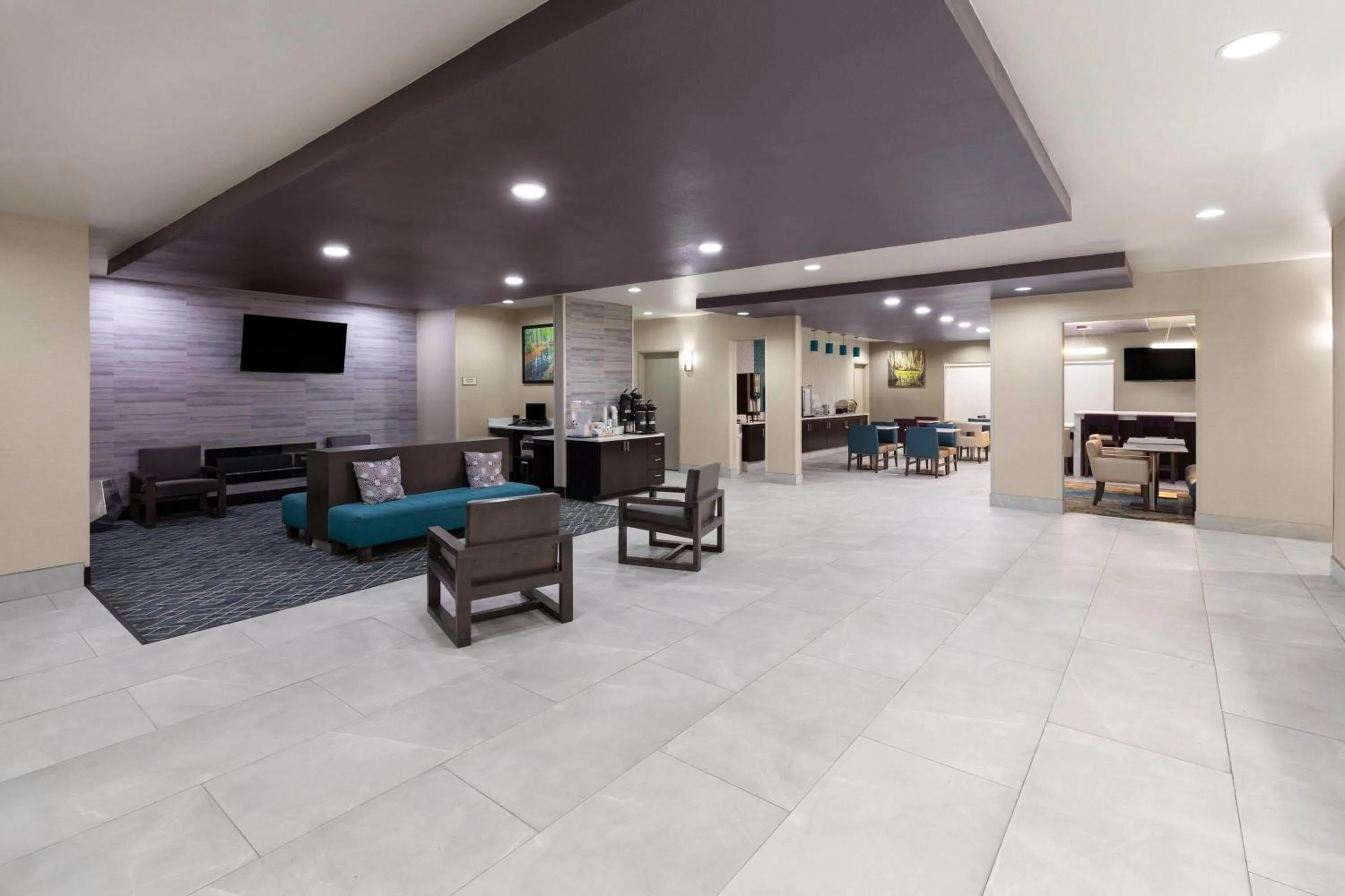Lobby or reception in La Quinta by Wyndham Boutte