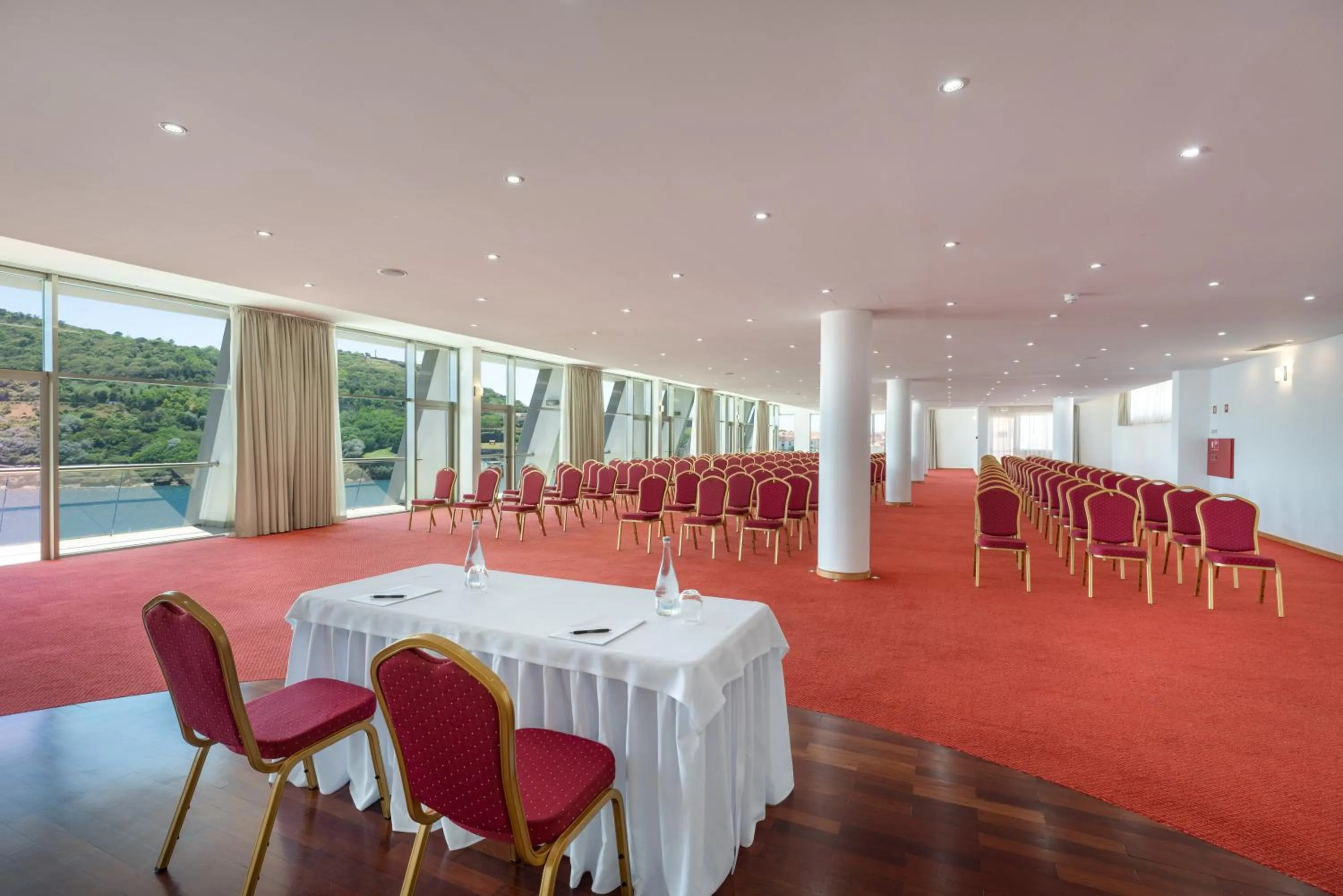 Meeting/conference room in Angra Marina Hotel