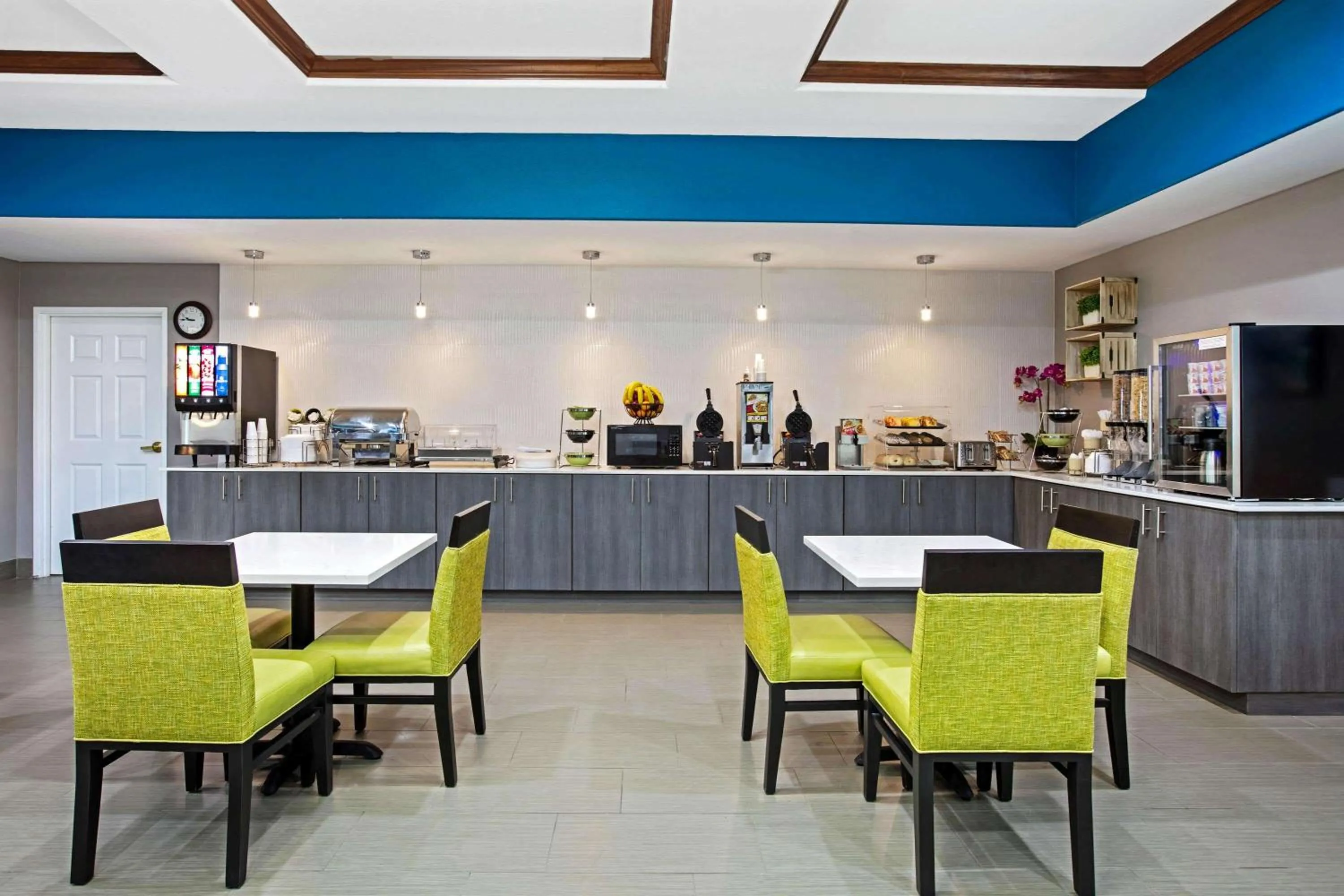 Restaurant/places to eat in La Quinta by Wyndham Sulphur Springs