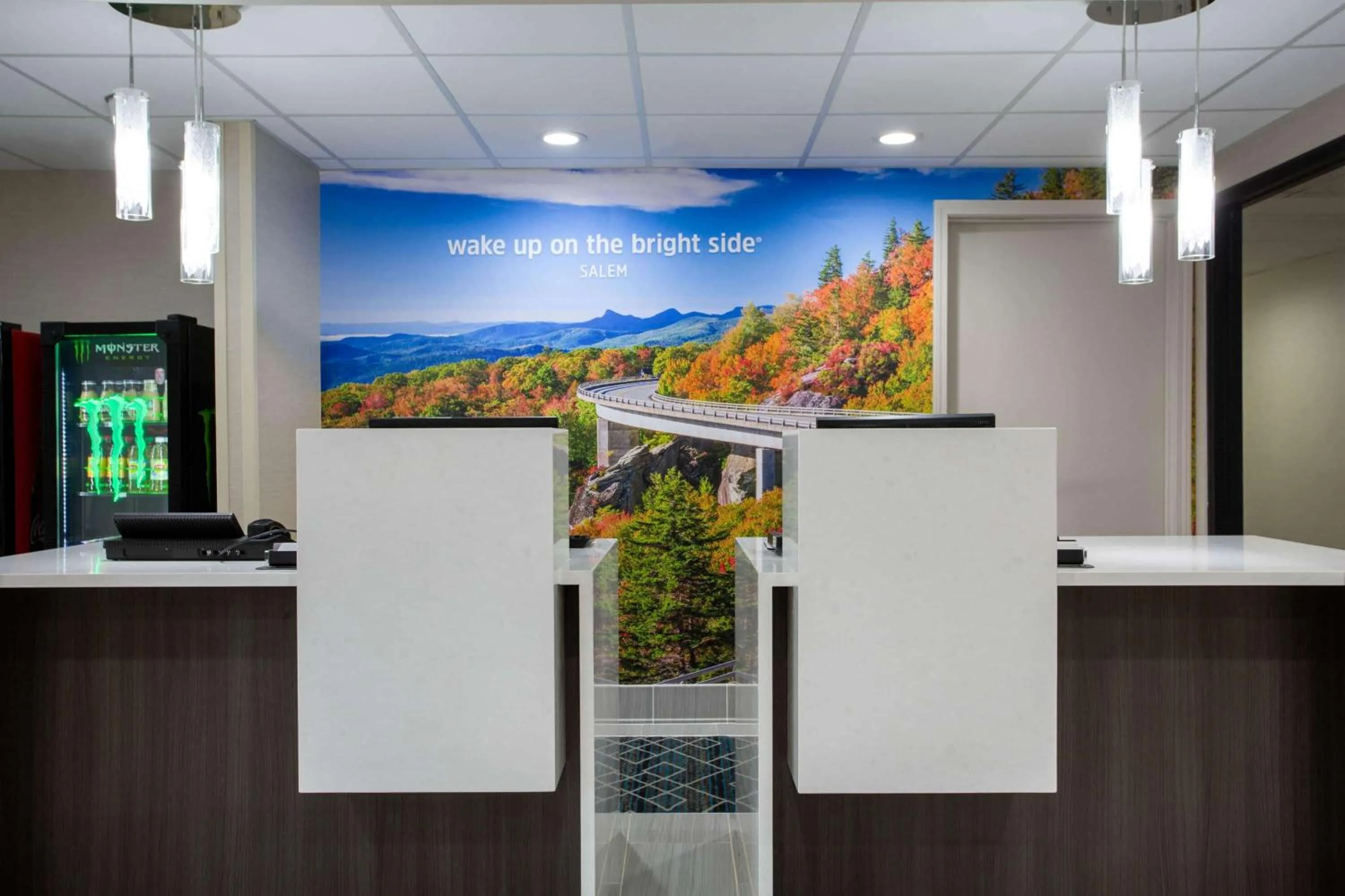 Lobby or reception in La Quinta Inn by Wyndham Roanoke Salem