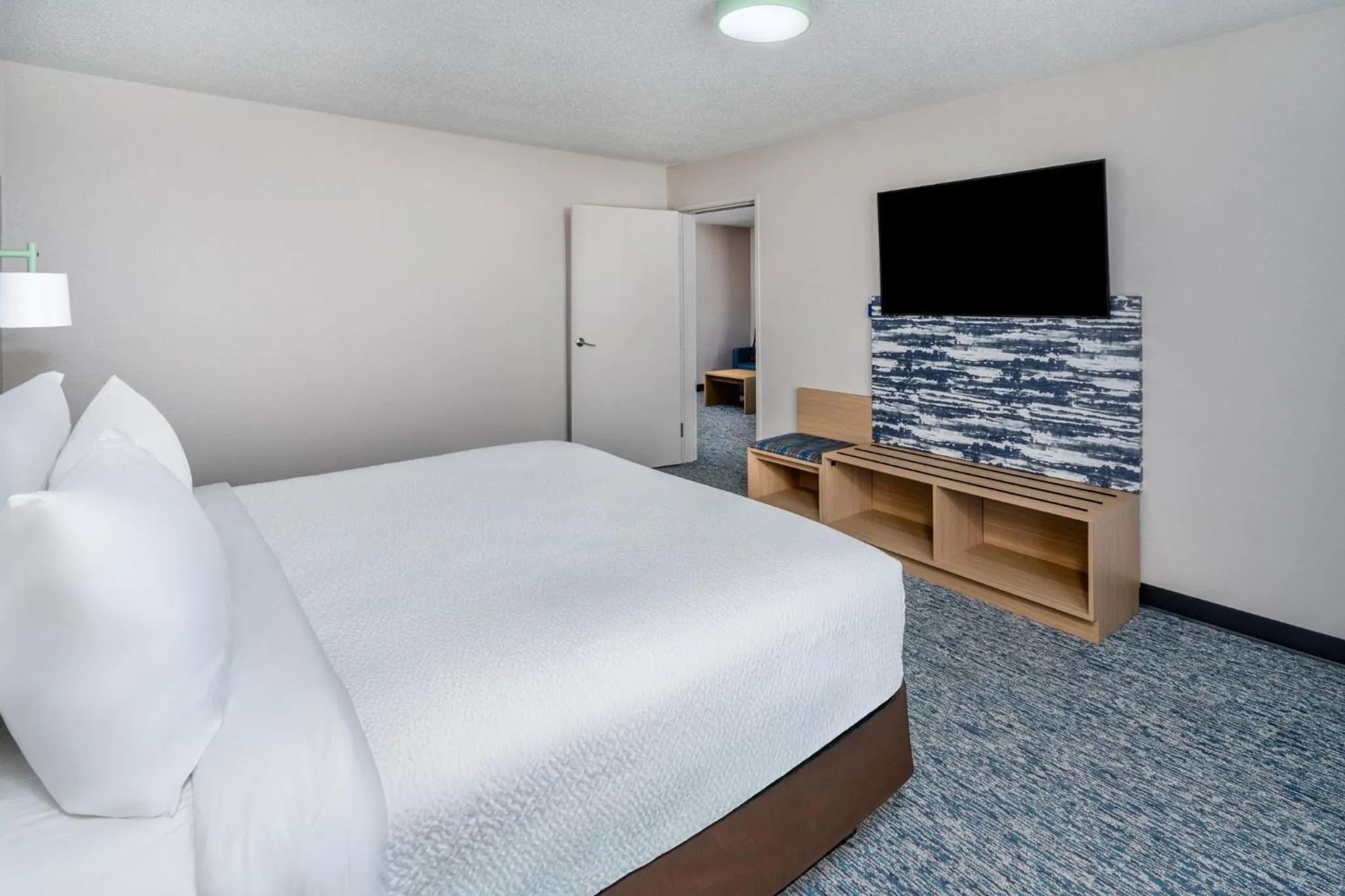 Photo of the whole room, Bed in Garner Hotel Doswell Southeast by IHG