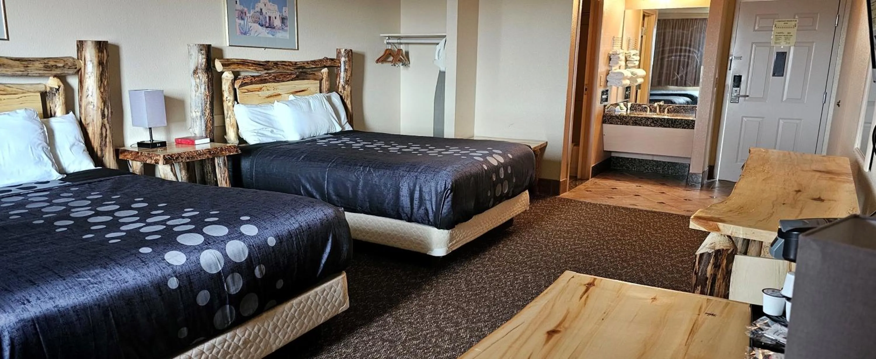 Bedroom, Bed in Grand Canyon Inn and Motel - South Rim Entrance